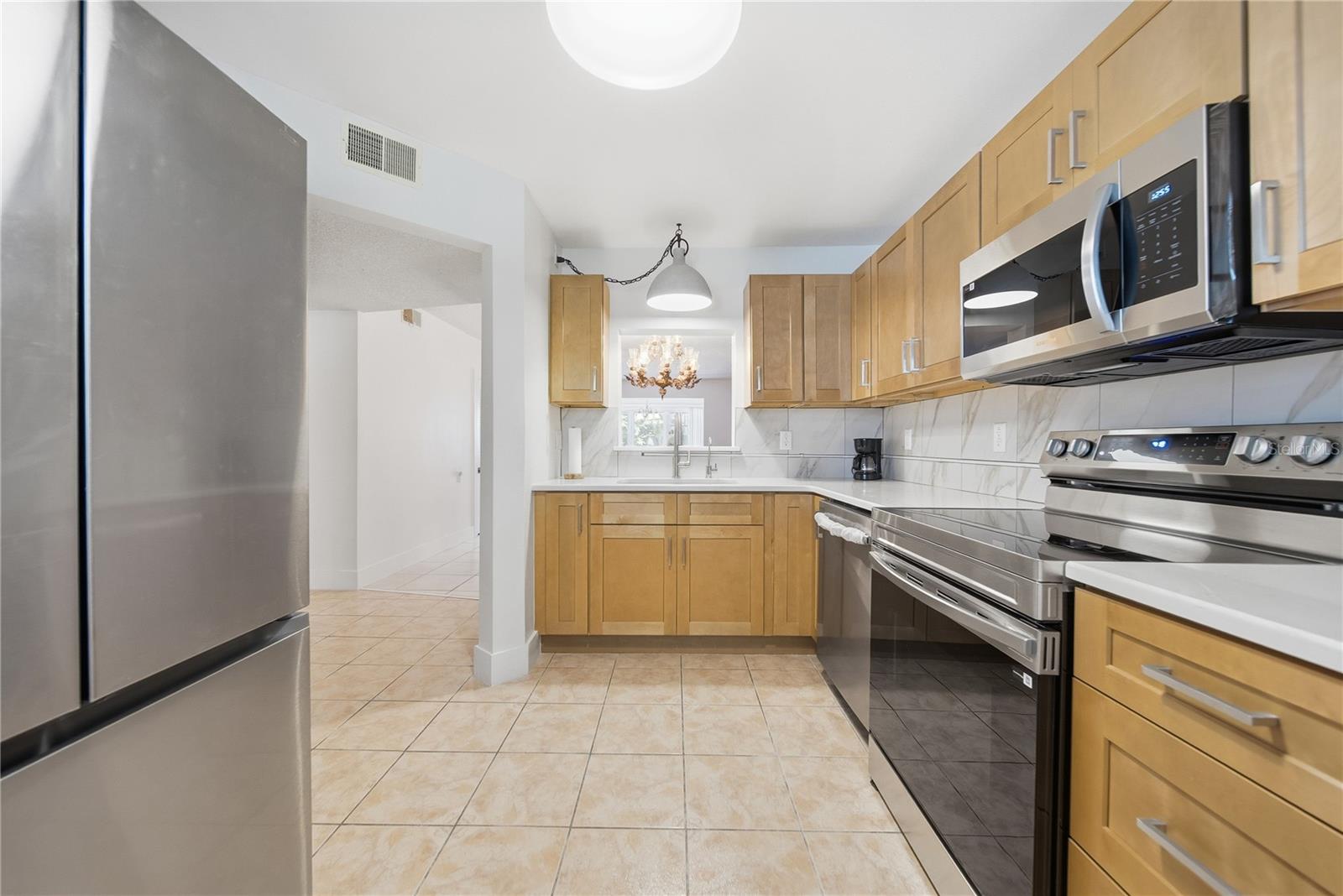 1247 S MARTIN LUTHER KING JR AVE #107 — photo 9