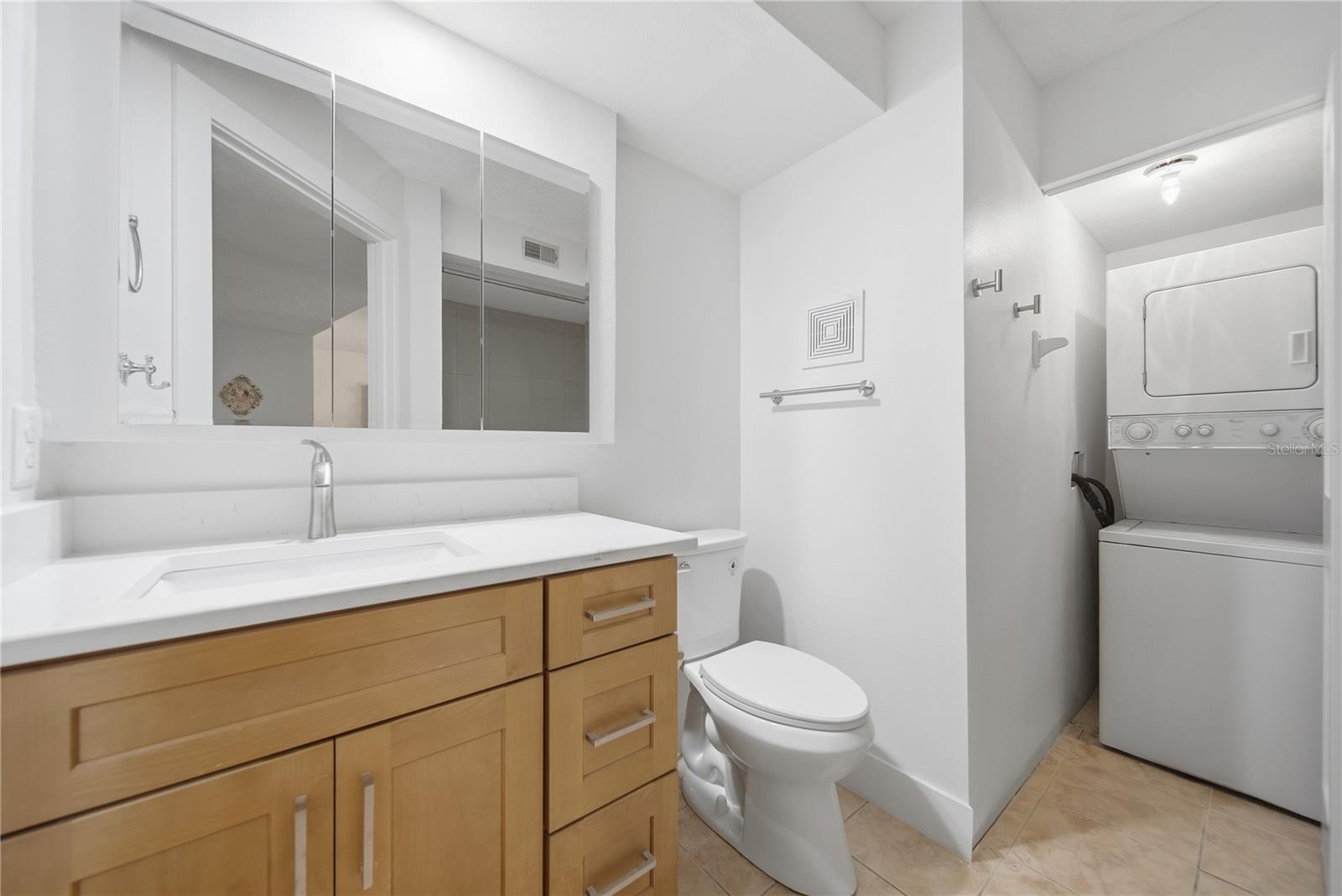 1247 S MARTIN LUTHER KING JR AVE #107 — photo 6
