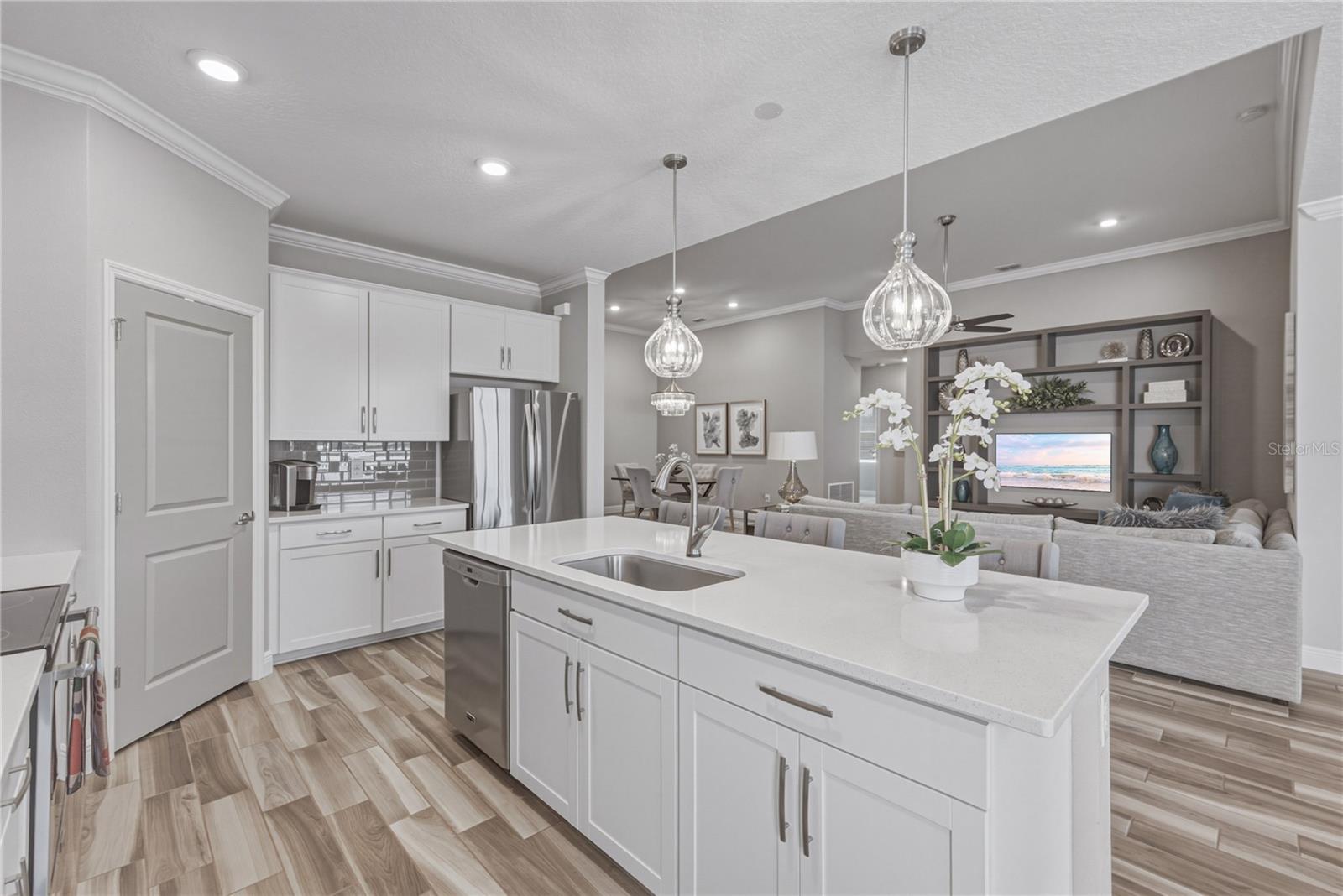 11947 SAND MYRTLE RD — photo 14