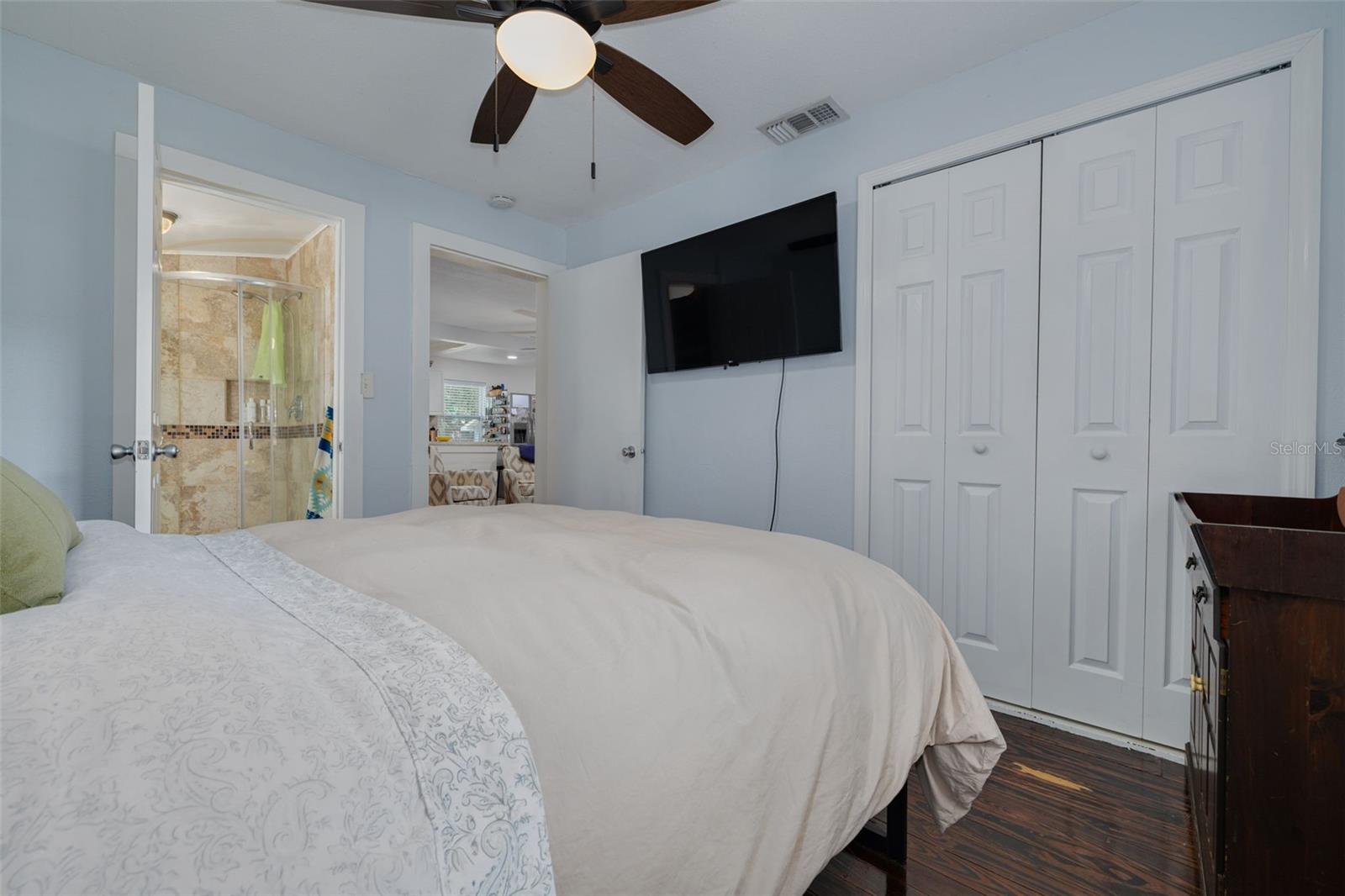 5721 CASSON AVE — photo 10