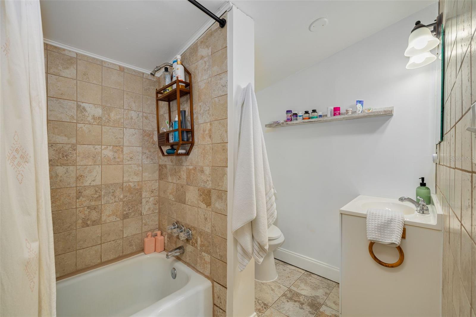 5721 CASSON AVE — photo 14