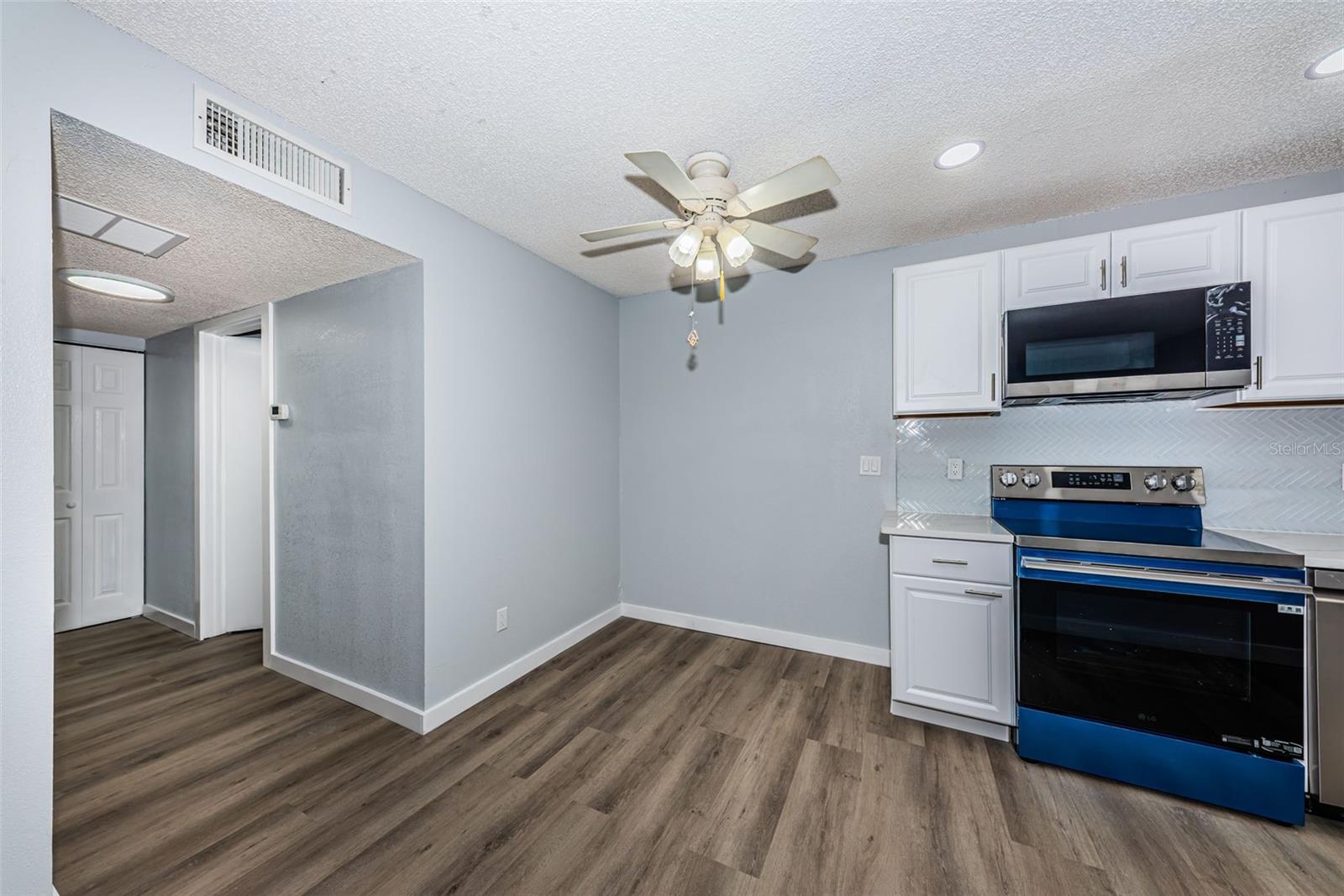 3295 FOX CHASE CIR N #107 — photo 16