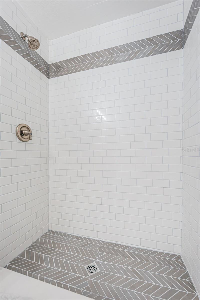3295 FOX CHASE CIR N #107 — photo 30
