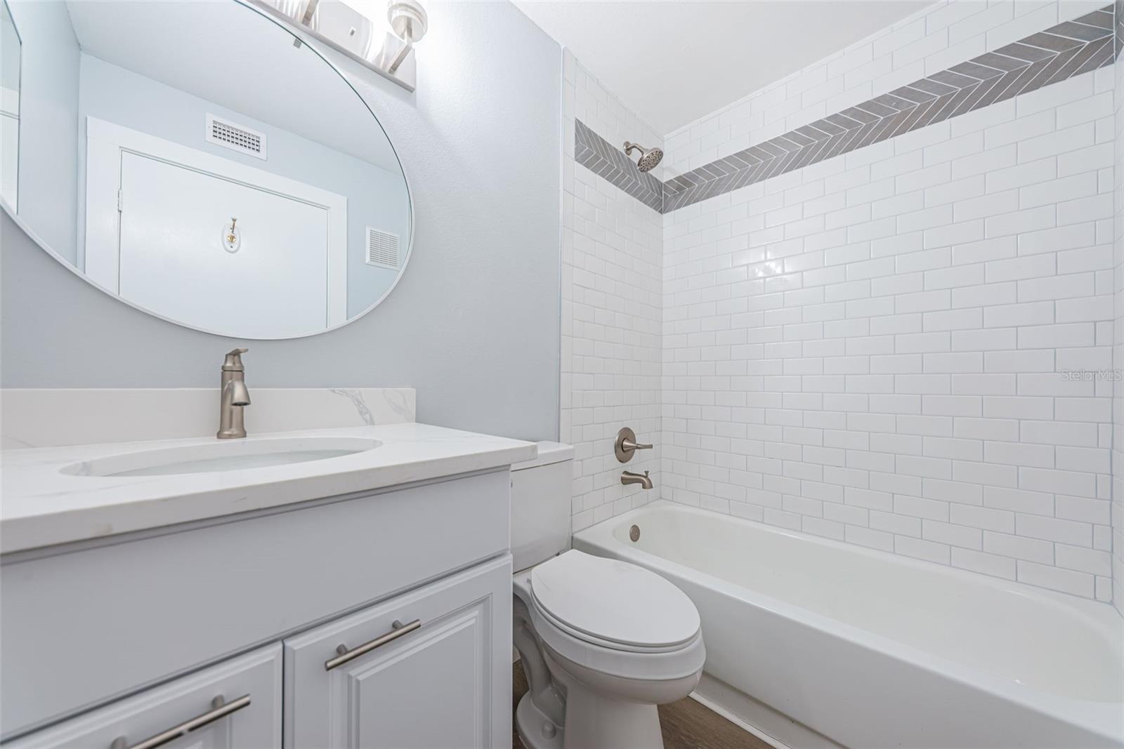 3295 FOX CHASE CIR N #107 — photo 36