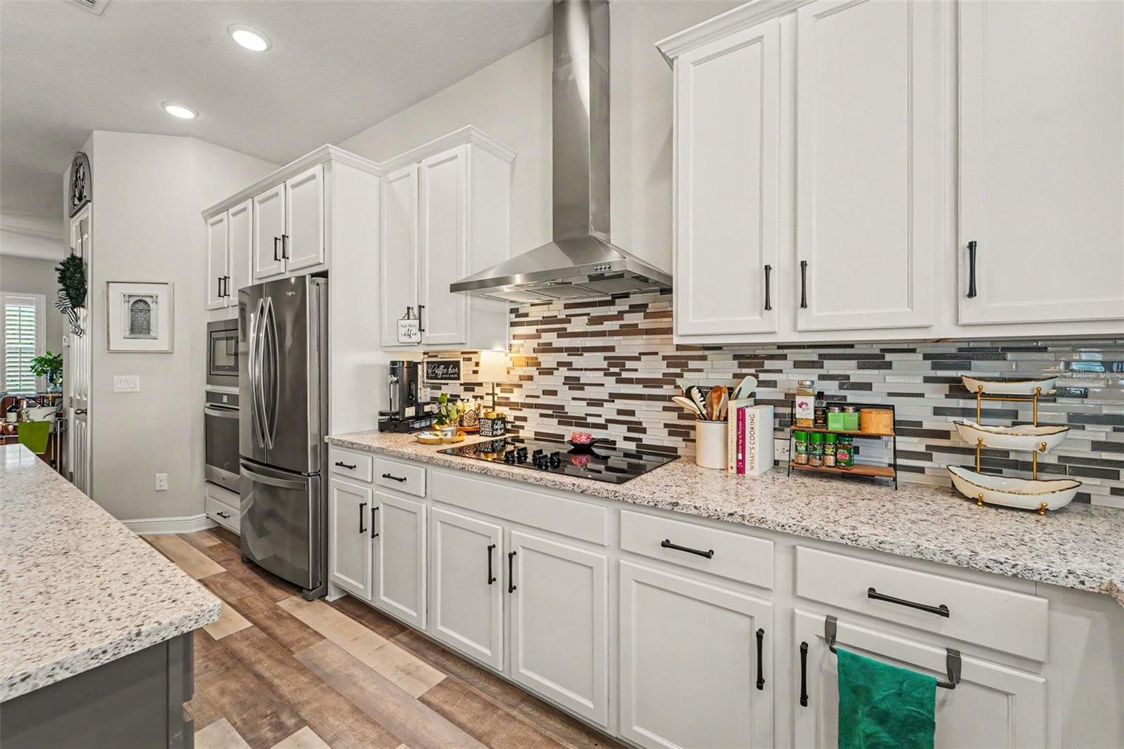 9567 CAVENDISH DR — photo 2