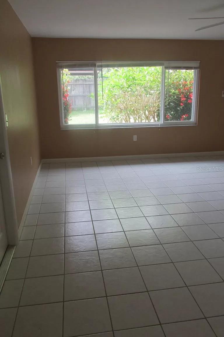 2911 BENTLEY ST — photo 3