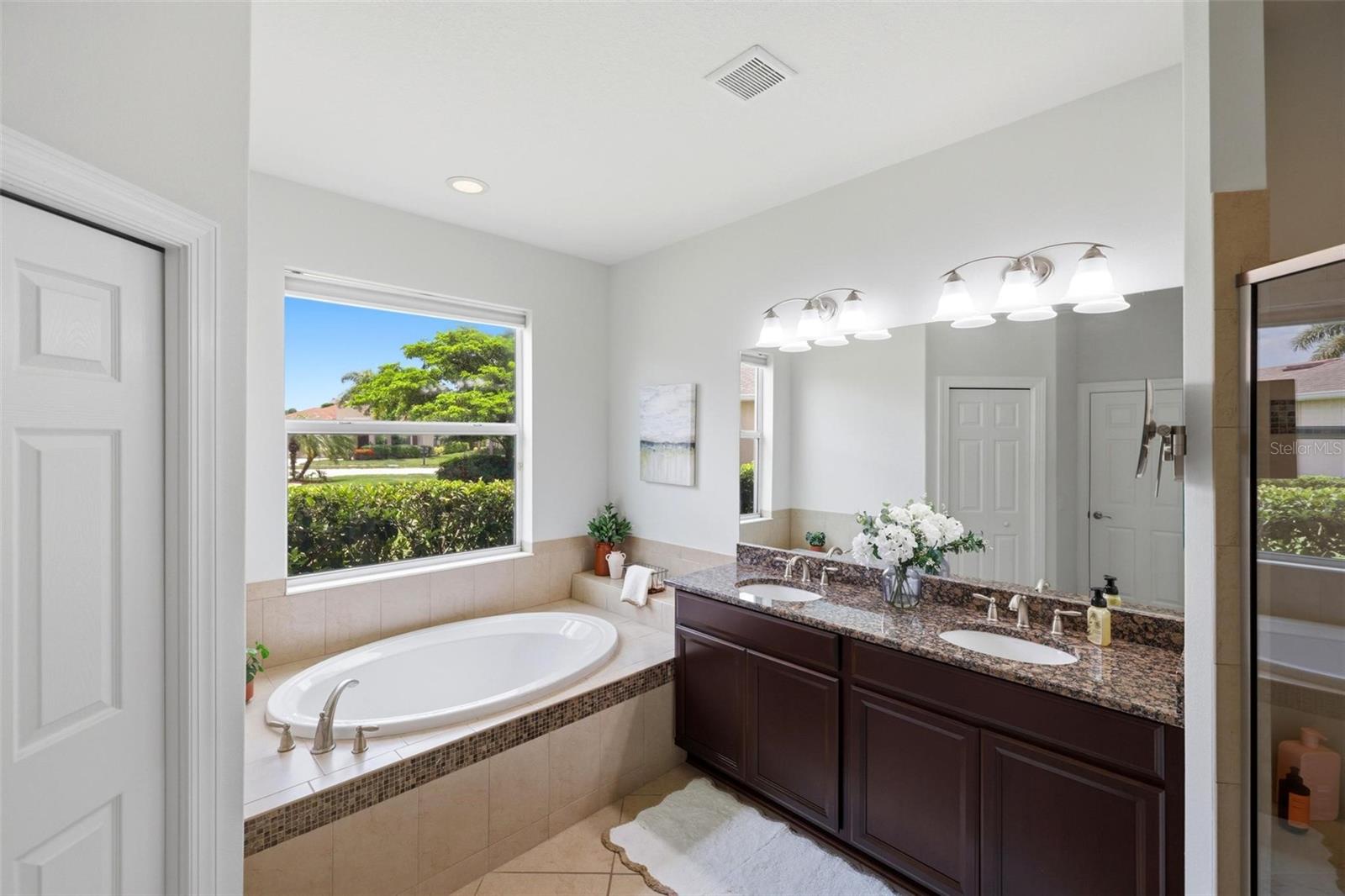 2199 TERRACINA DR — photo 31