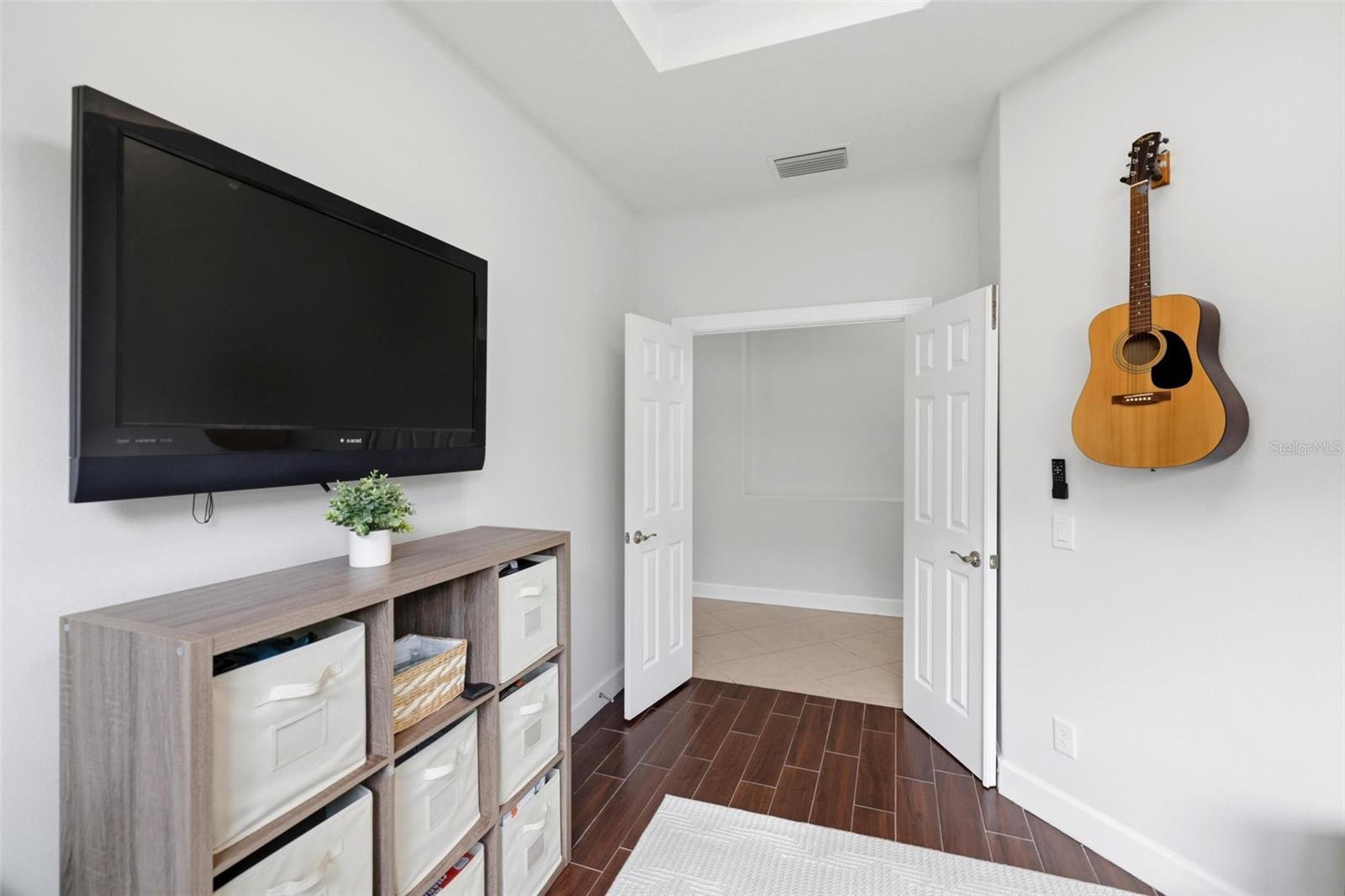 2199 TERRACINA DR — photo 37