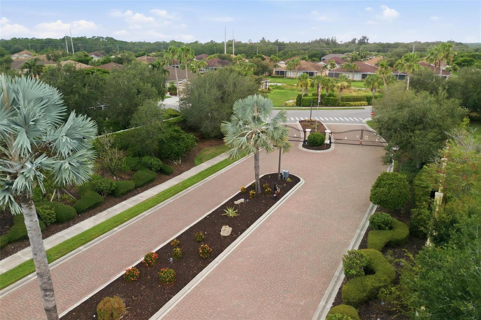 2199 TERRACINA DR — photo 62