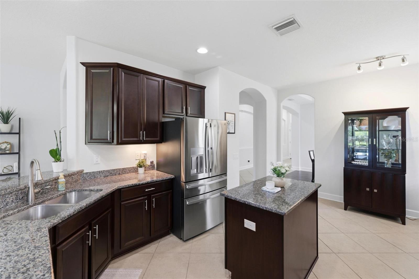 2199 TERRACINA DR — photo 20