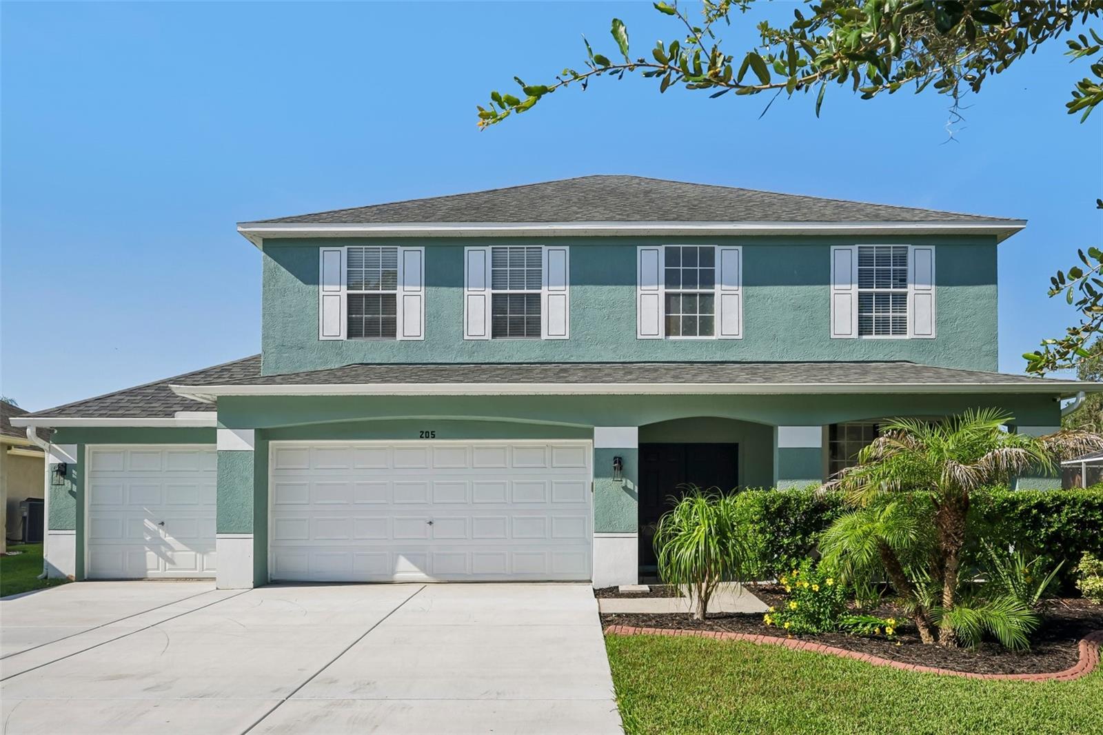205 ROSANA DR — photo 2