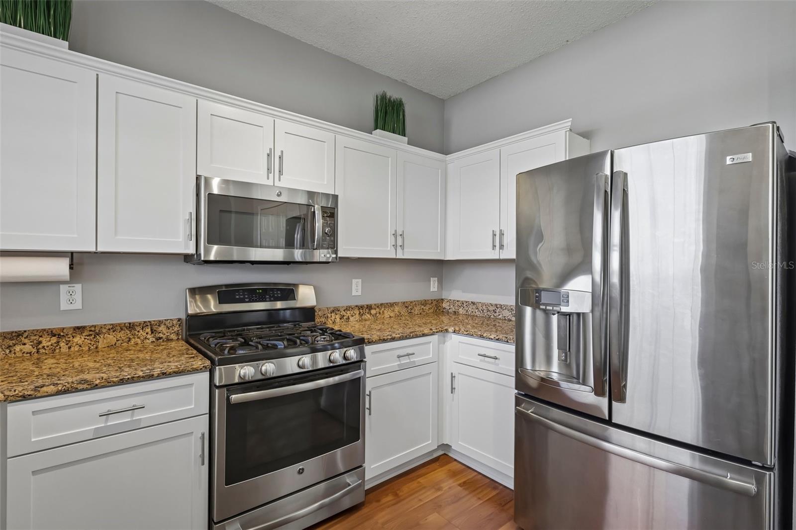 205 ROSANA DR — photo 19