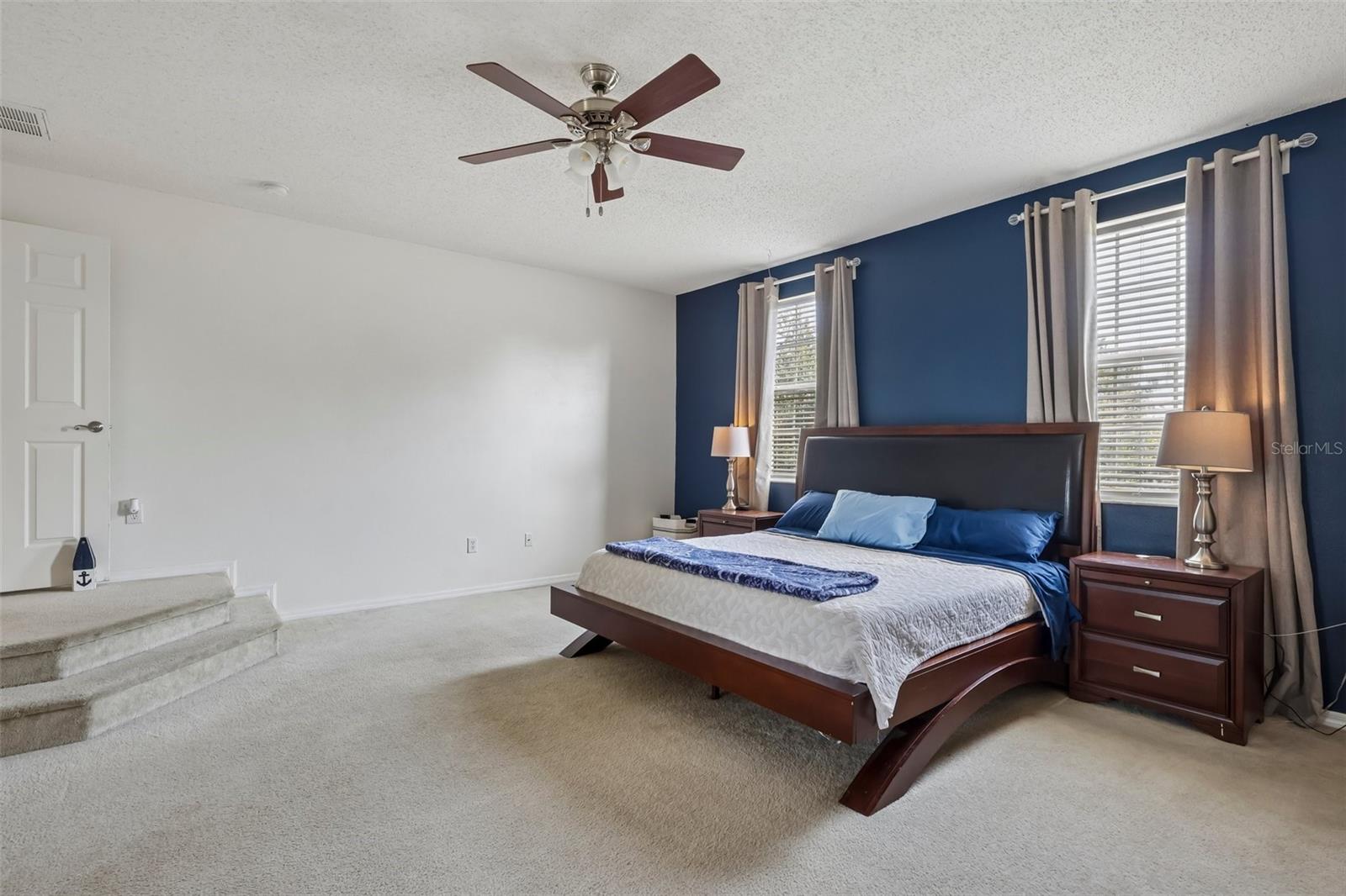 205 ROSANA DR — photo 42