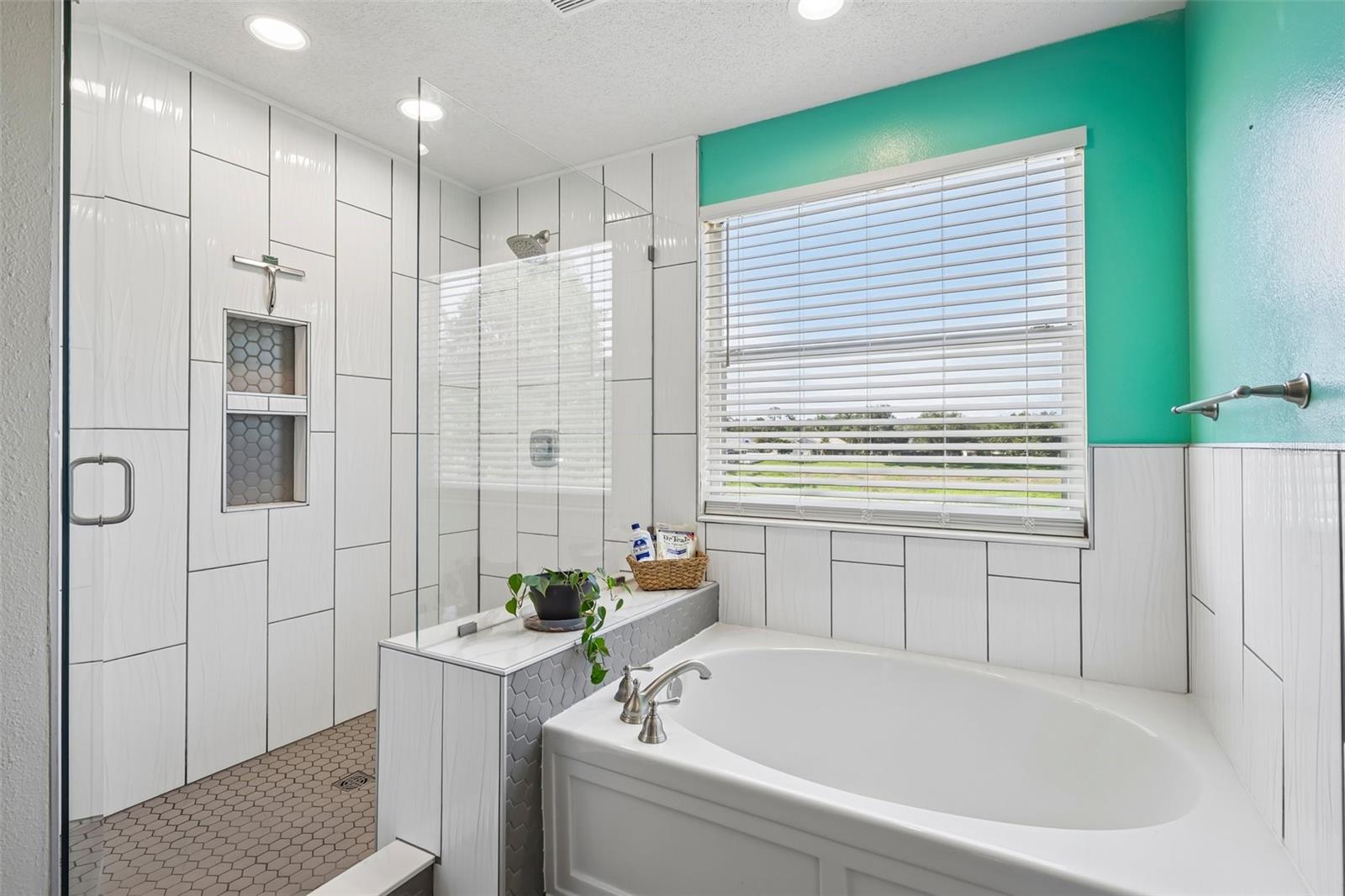 205 ROSANA DR — photo 47