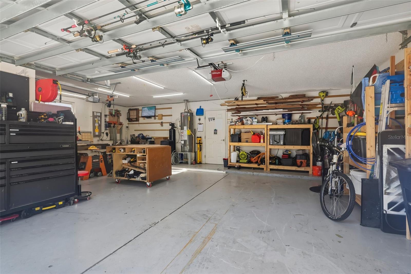 205 ROSANA DR — photo 61