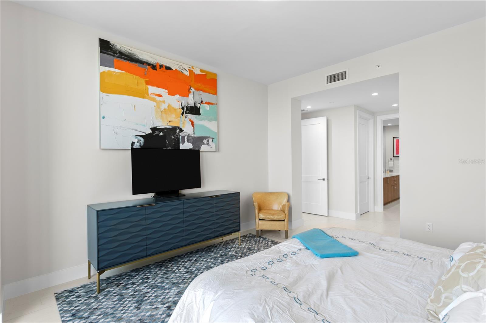 275 1ST AVE S #3906 — photo 34