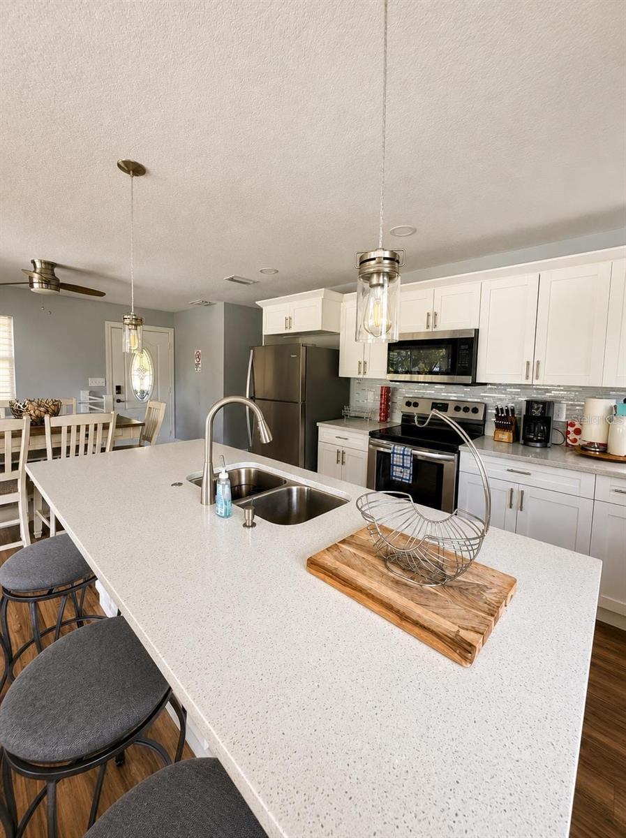 17430 BLACKWELL LN — photo 10