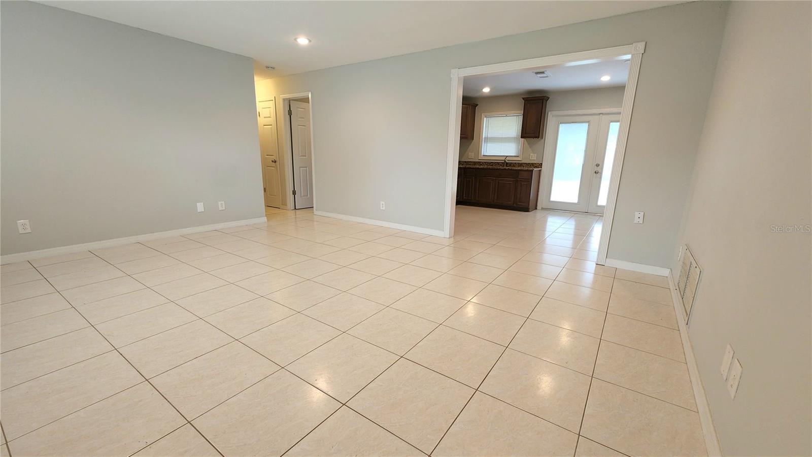 2834 STATE ROAD 590 — photo 3