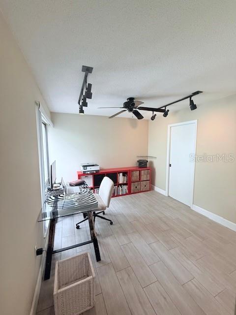 2063 BROOKSIDE DR — photo 24