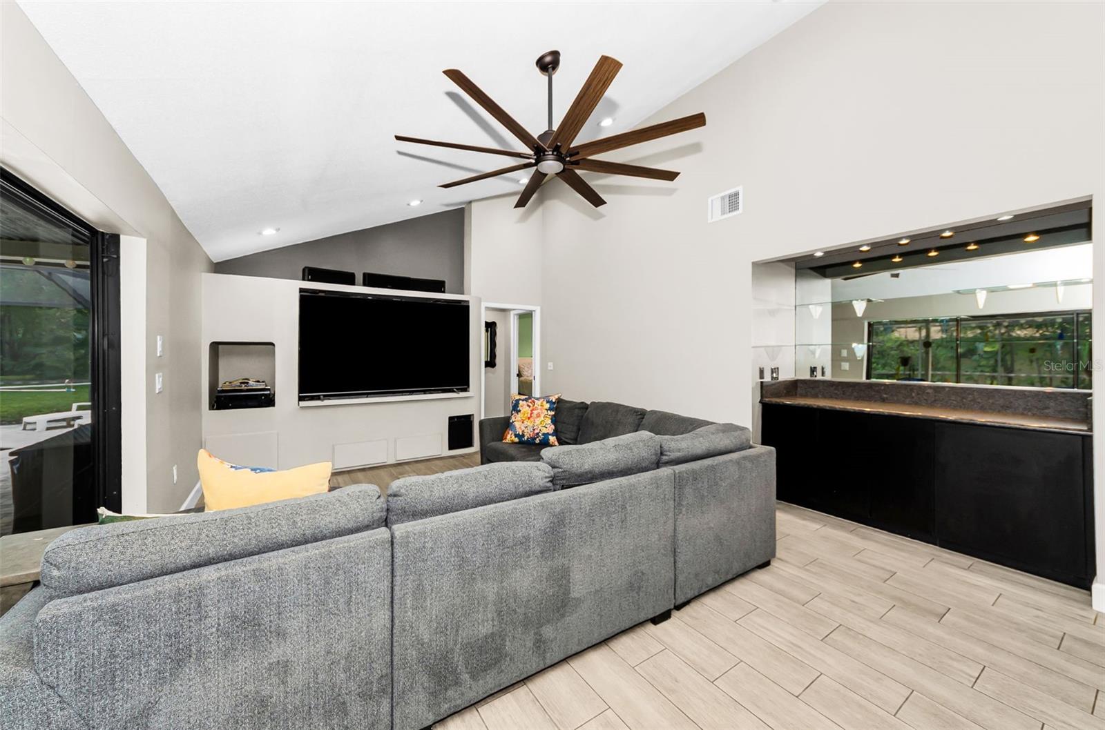 2063 BROOKSIDE DR — photo 17