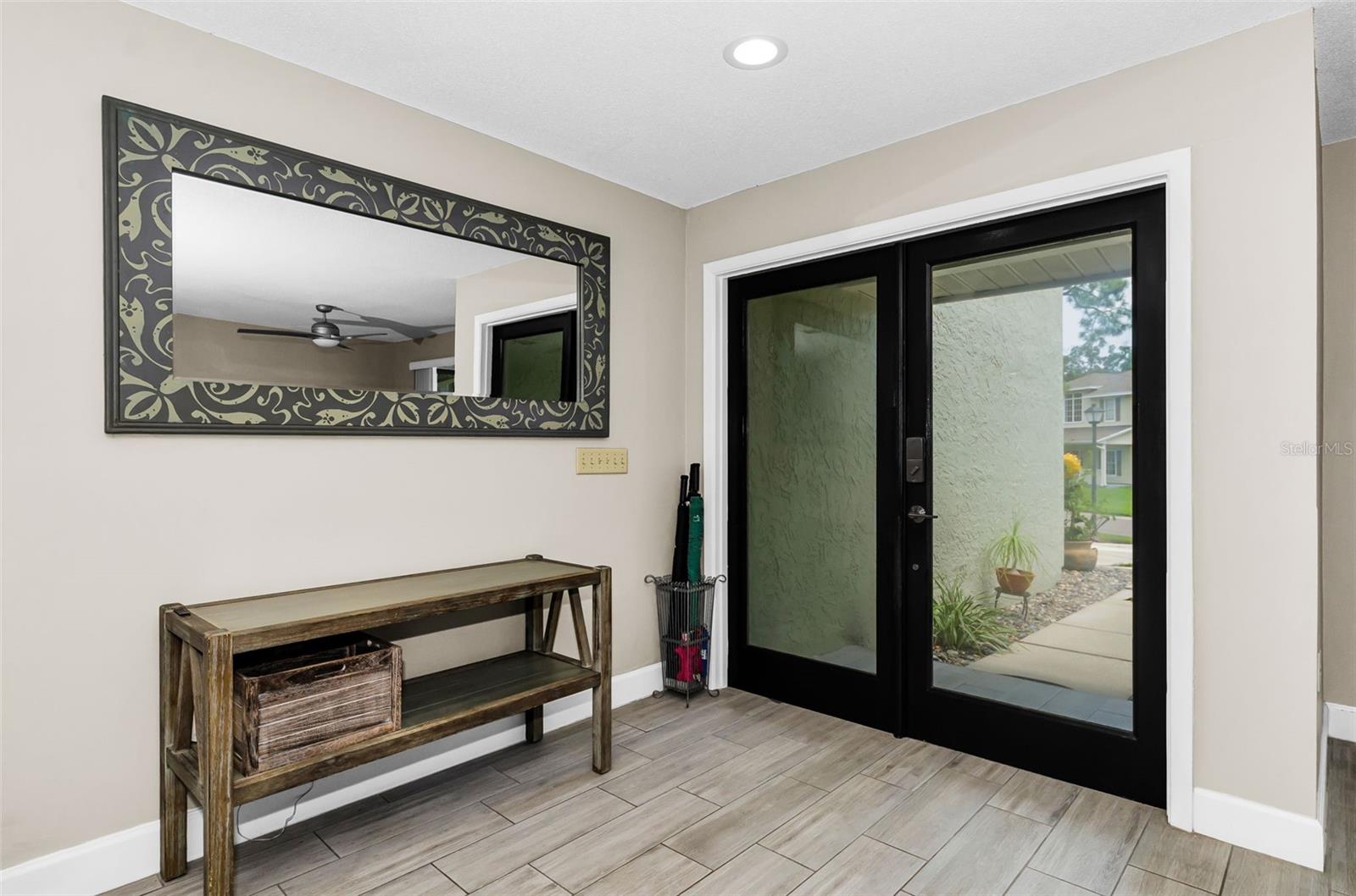 2063 BROOKSIDE DR — photo 4