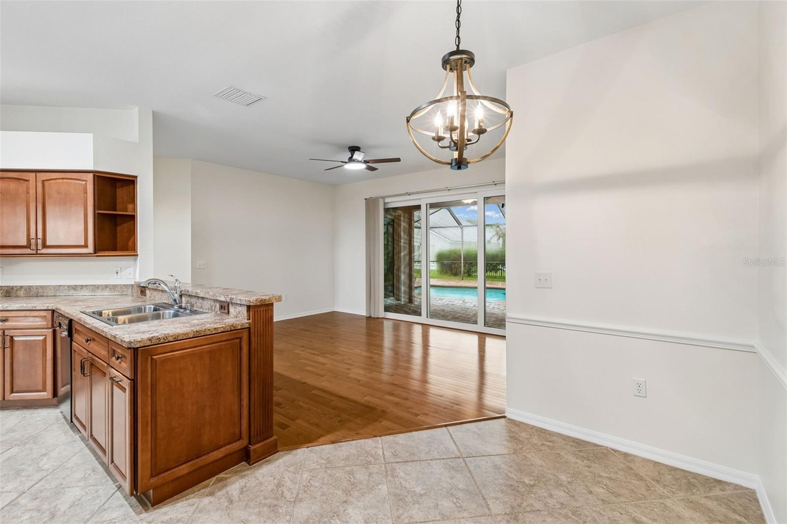5306 WATERLEAF CT — photo 15