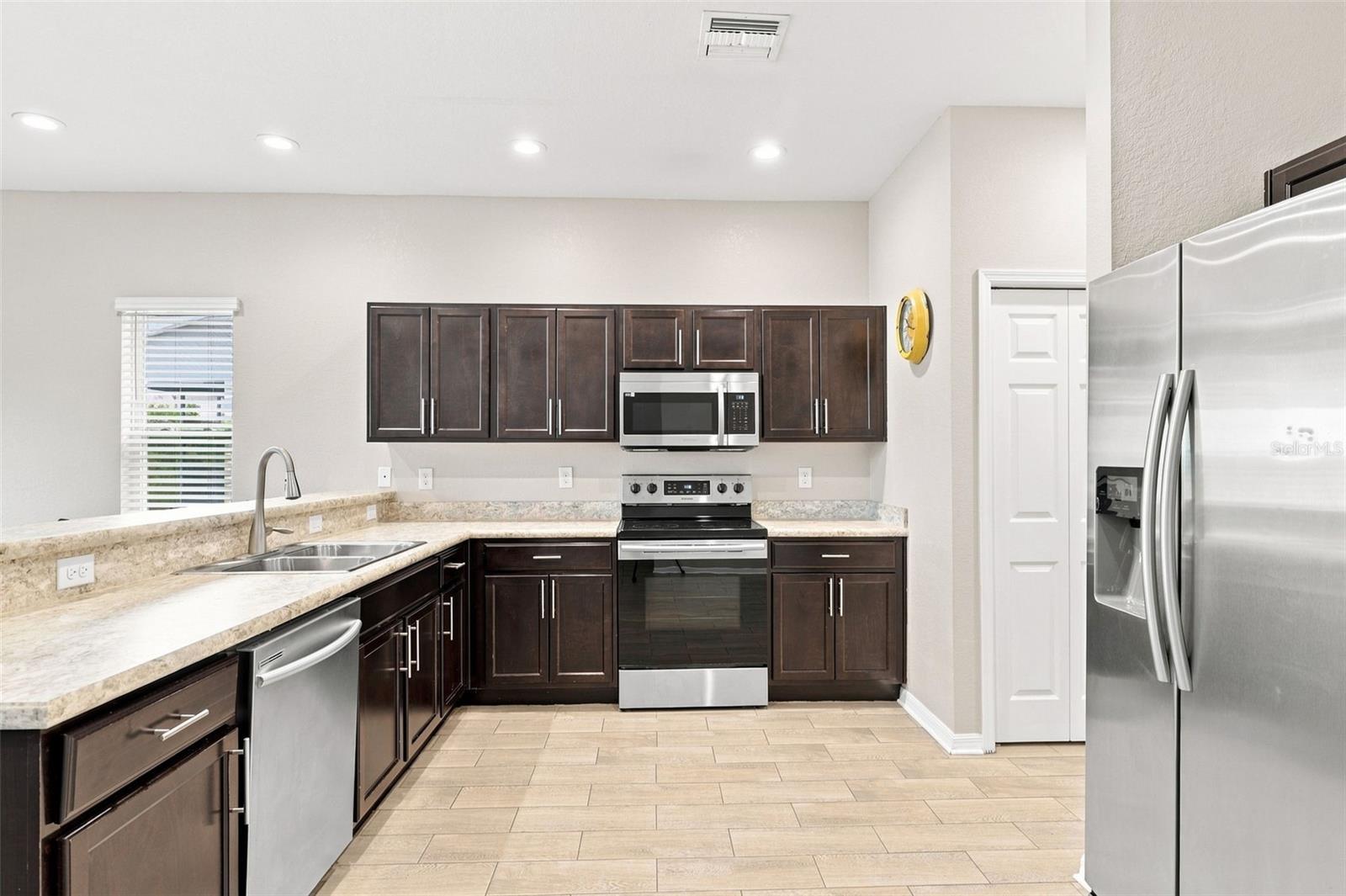 4641 VIGNETTE WAY — photo 4