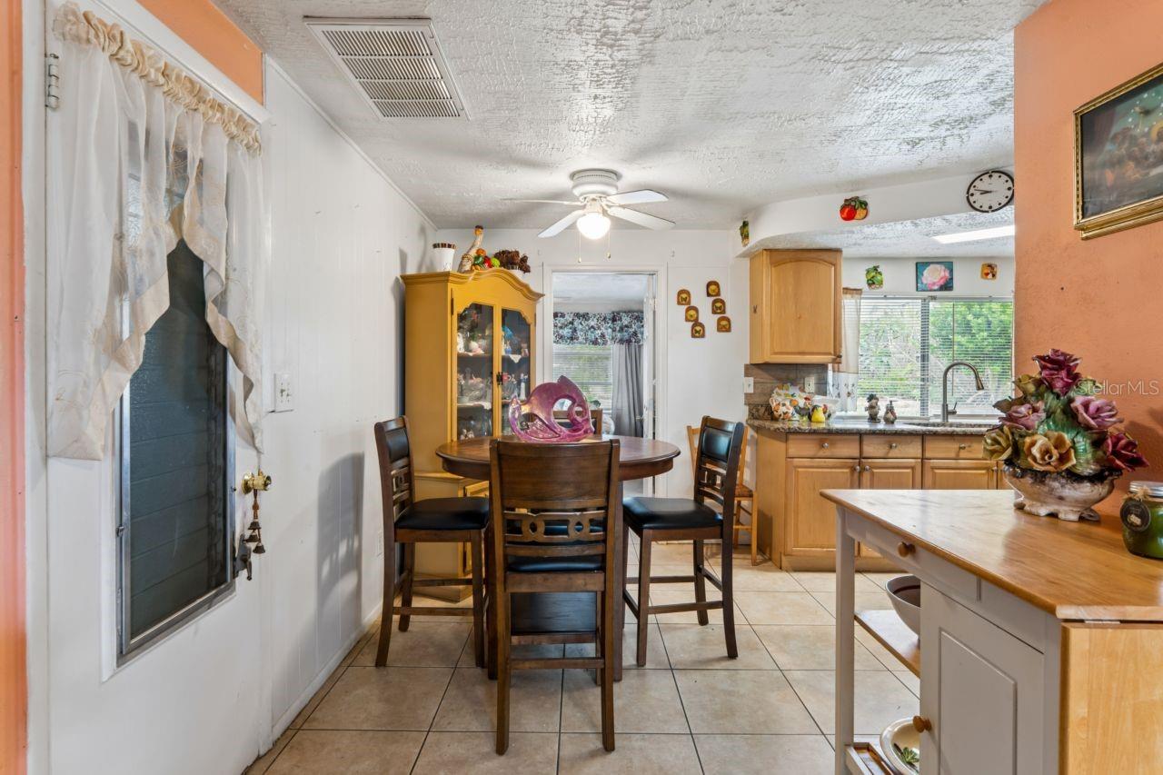 3415 CLYDESDALE DR #unit 5 — photo 16