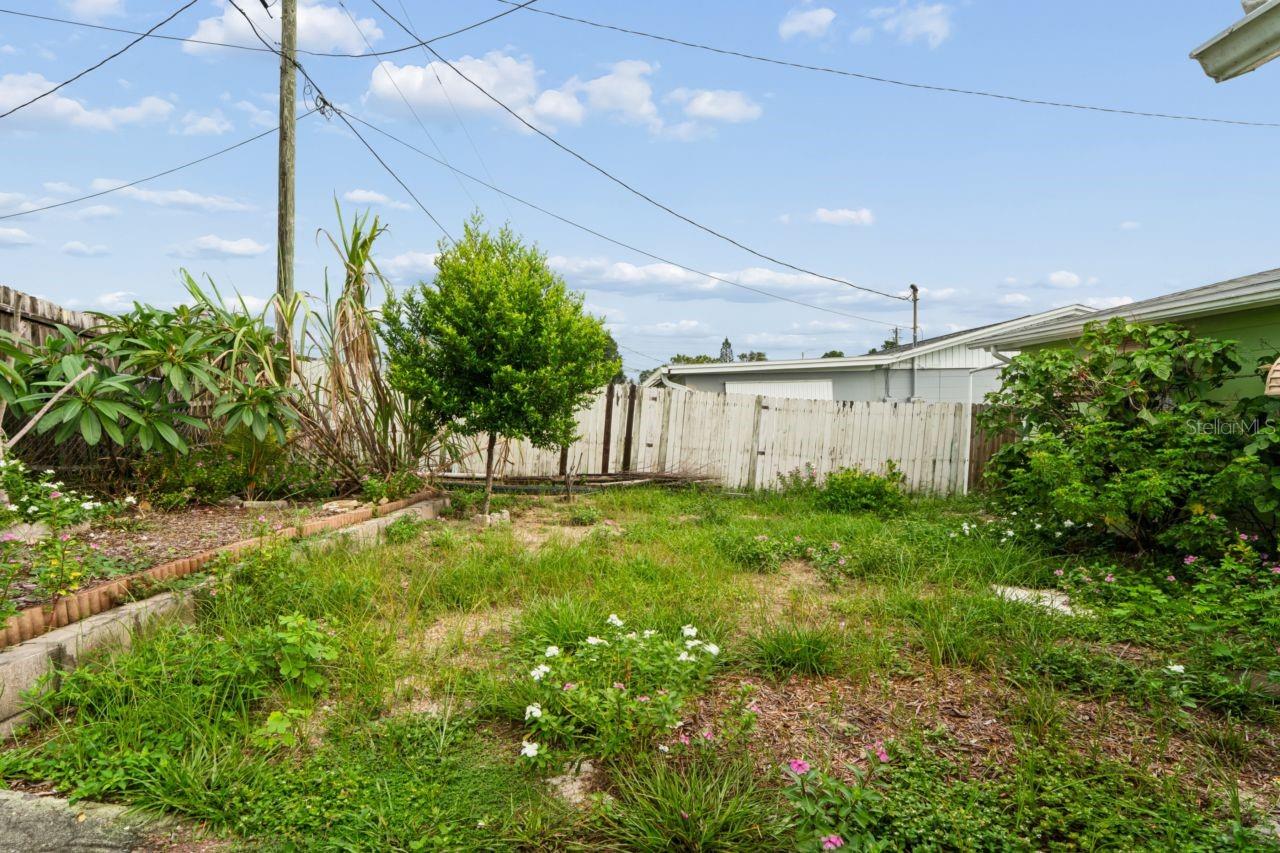 3415 CLYDESDALE DR #unit 5 — photo 31