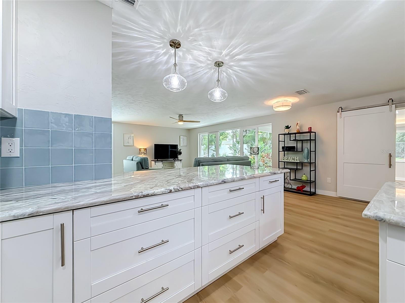 63 OAKWOOD DR — photo 20