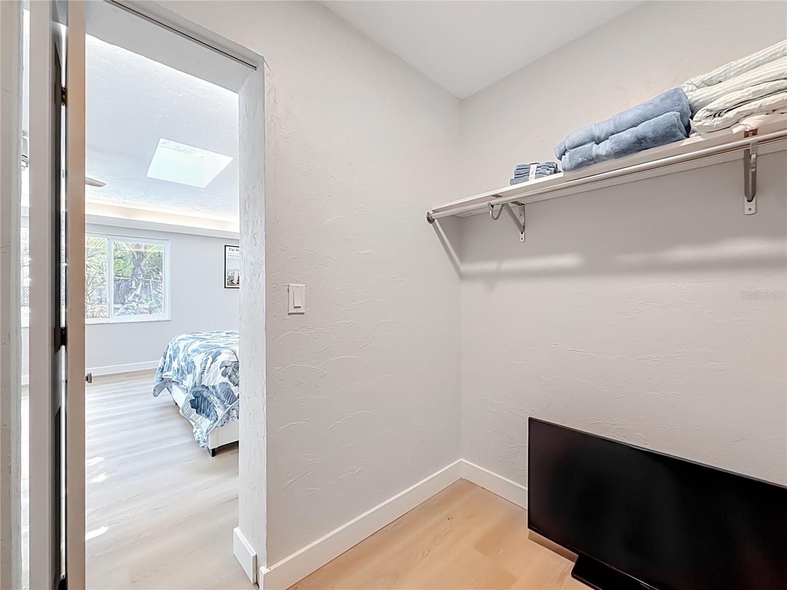 63 OAKWOOD DR — photo 30