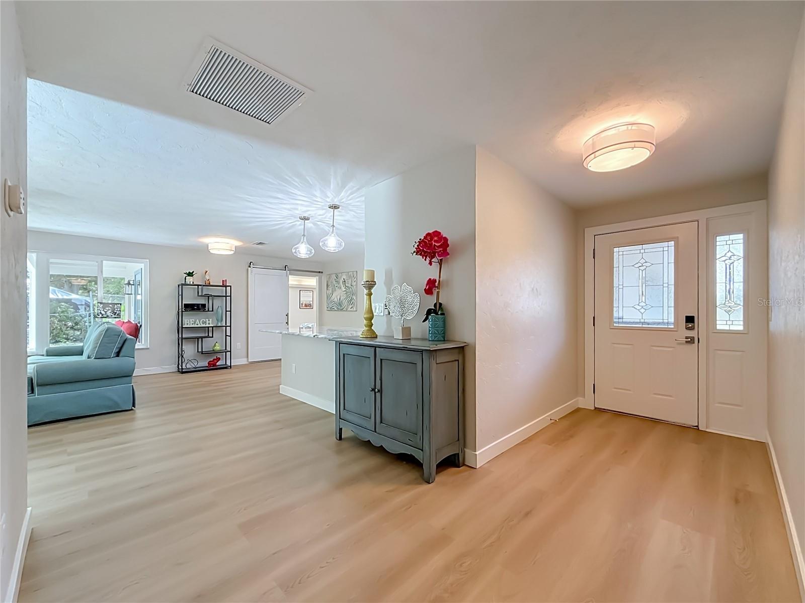 63 OAKWOOD DR — photo 8