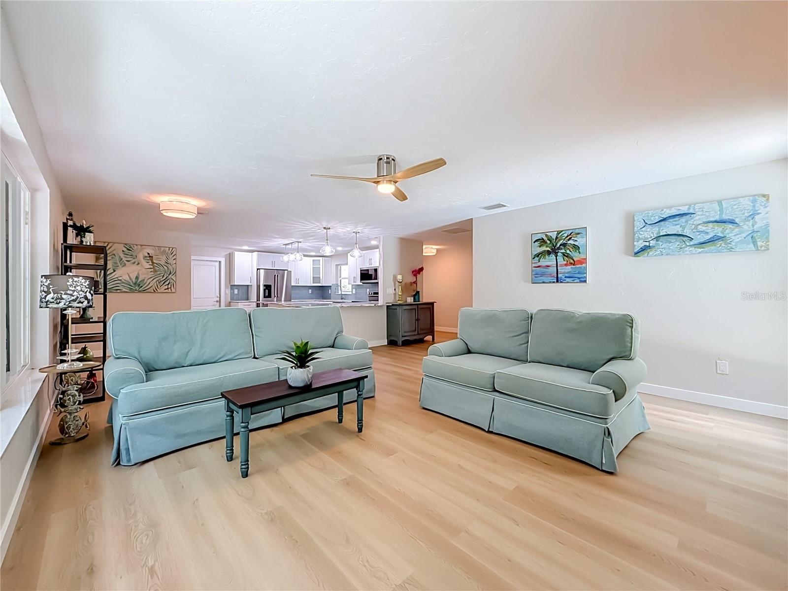 63 OAKWOOD DR — photo 12