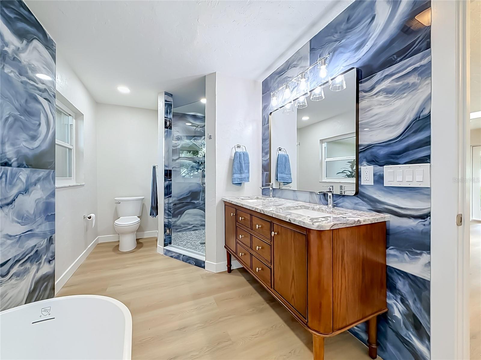 63 OAKWOOD DR — photo 32