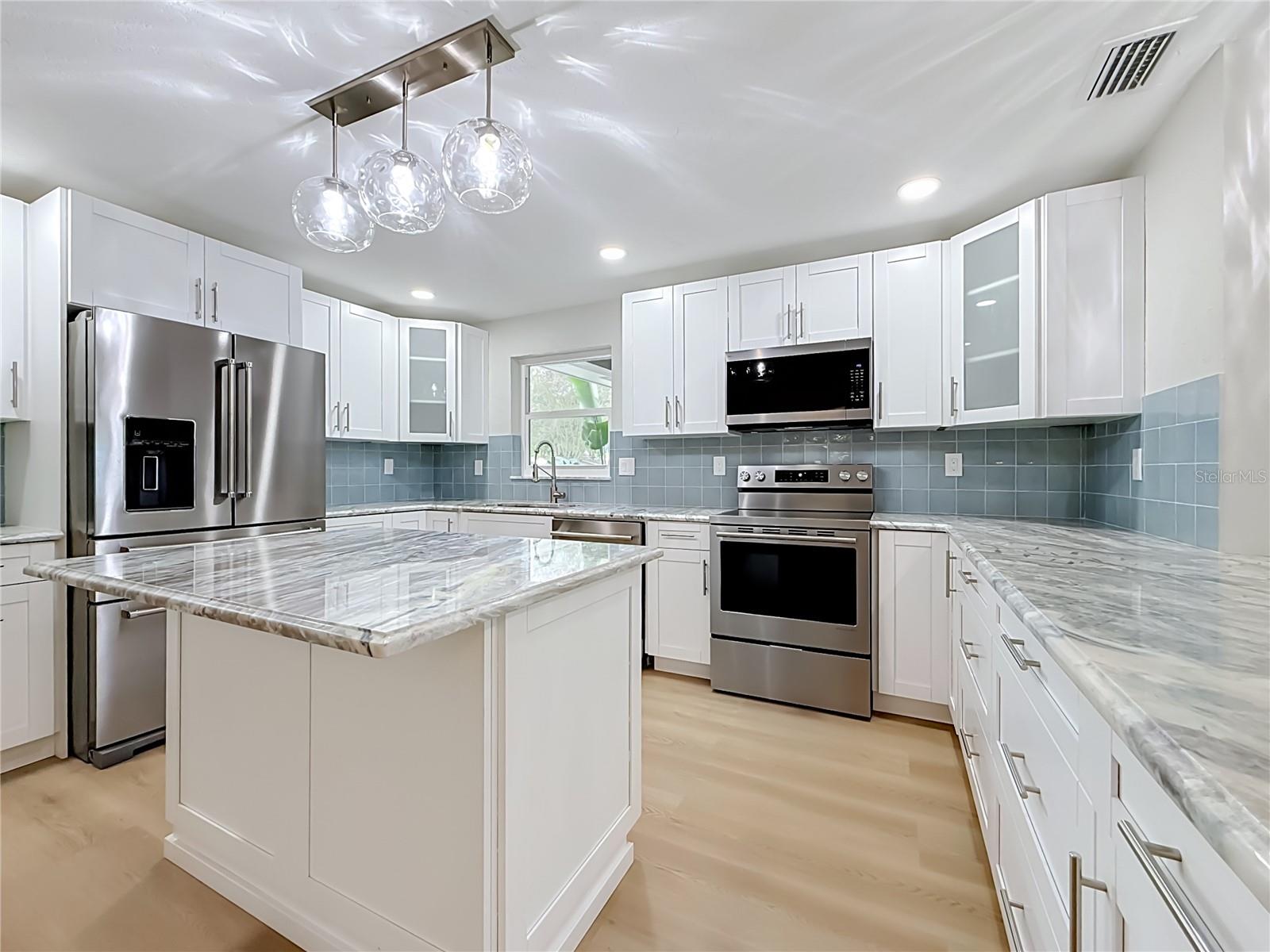 63 OAKWOOD DR — photo 24
