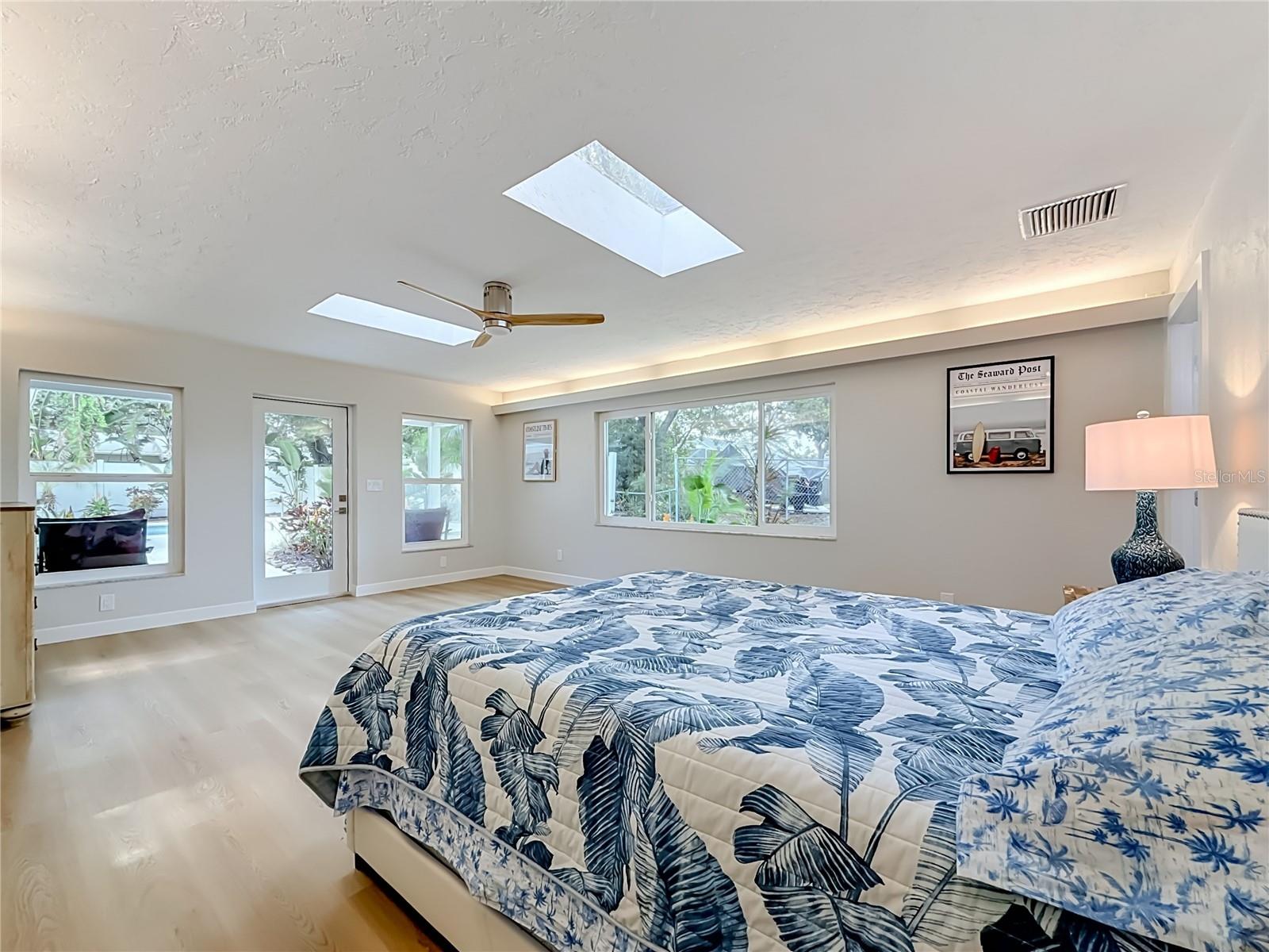 63 OAKWOOD DR — photo 25