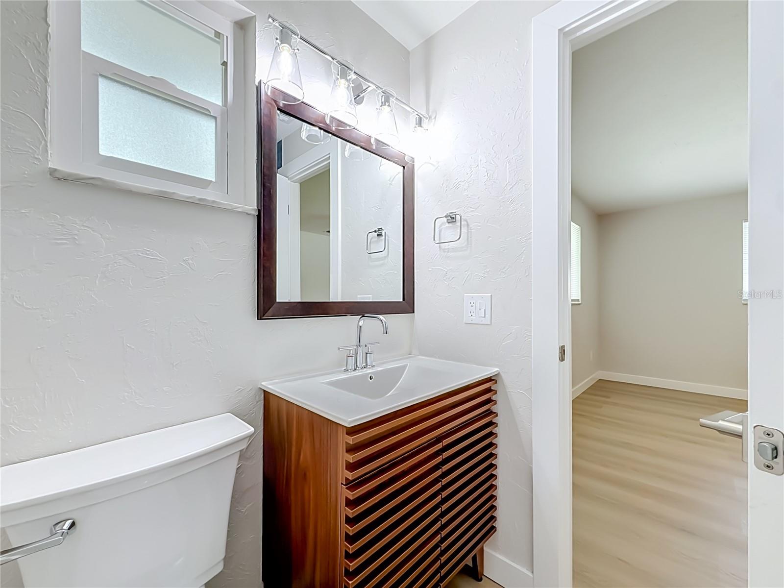63 OAKWOOD DR — photo 48