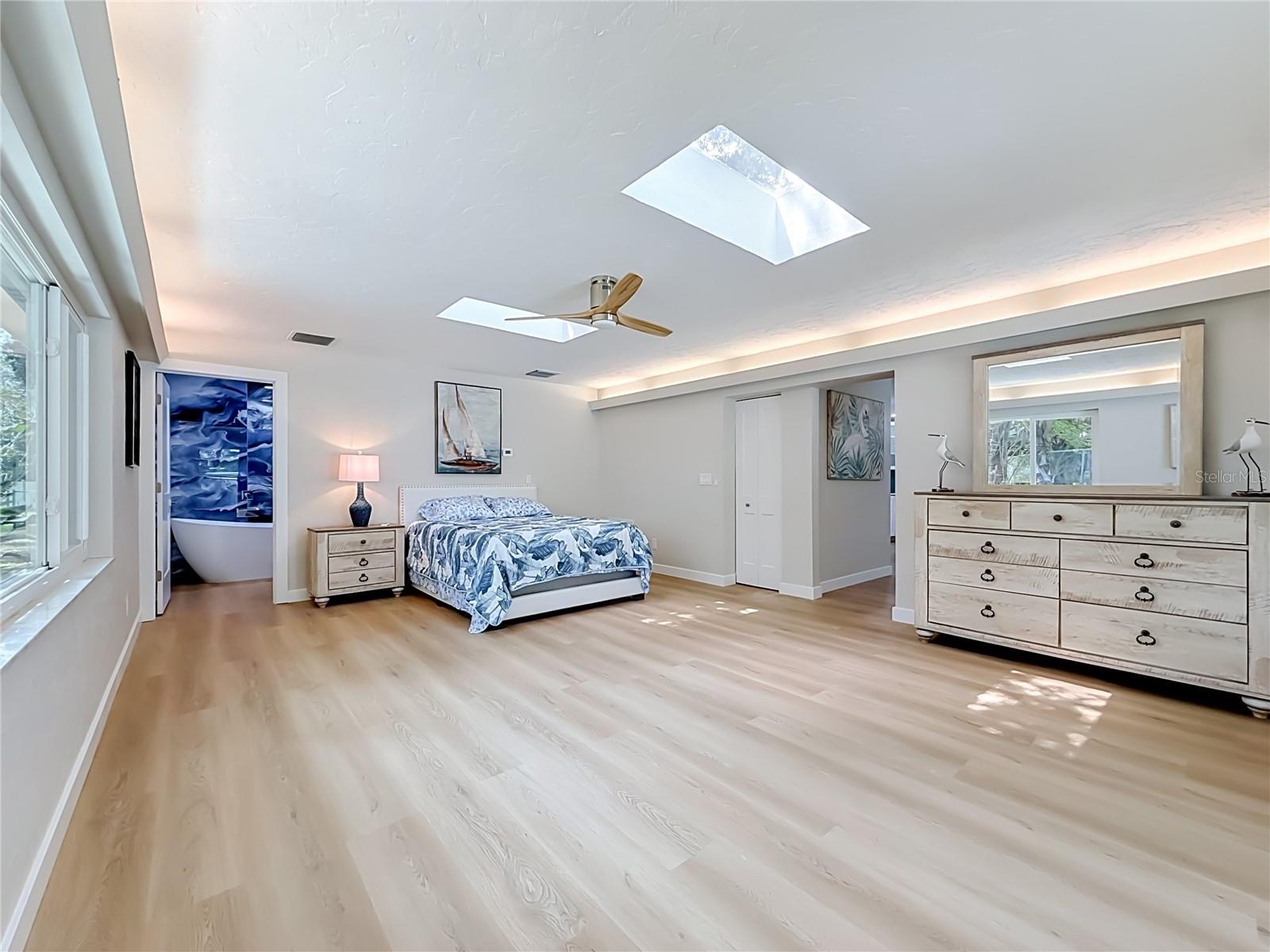 63 OAKWOOD DR — photo 27