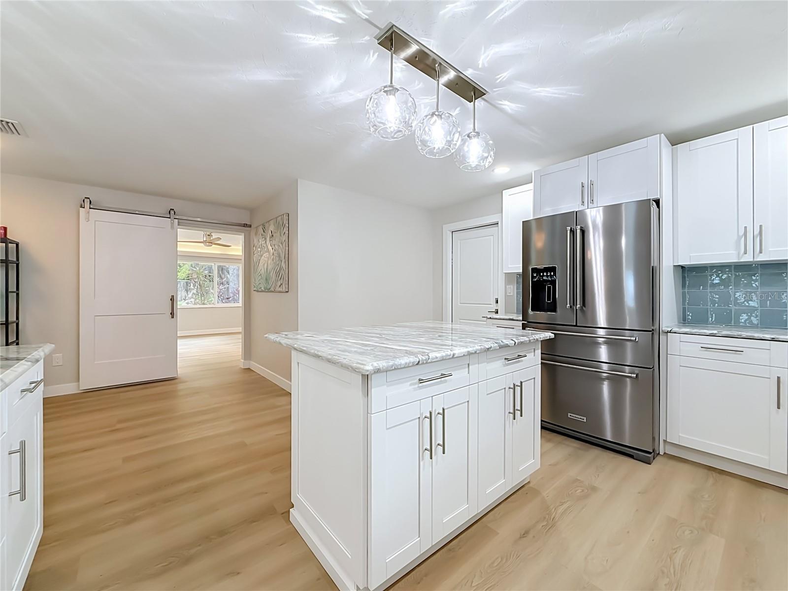 63 OAKWOOD DR — photo 22