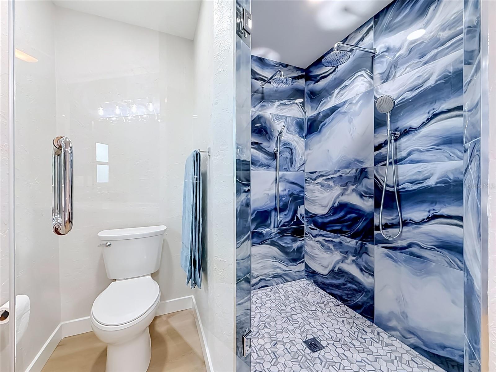 63 OAKWOOD DR — photo 34
