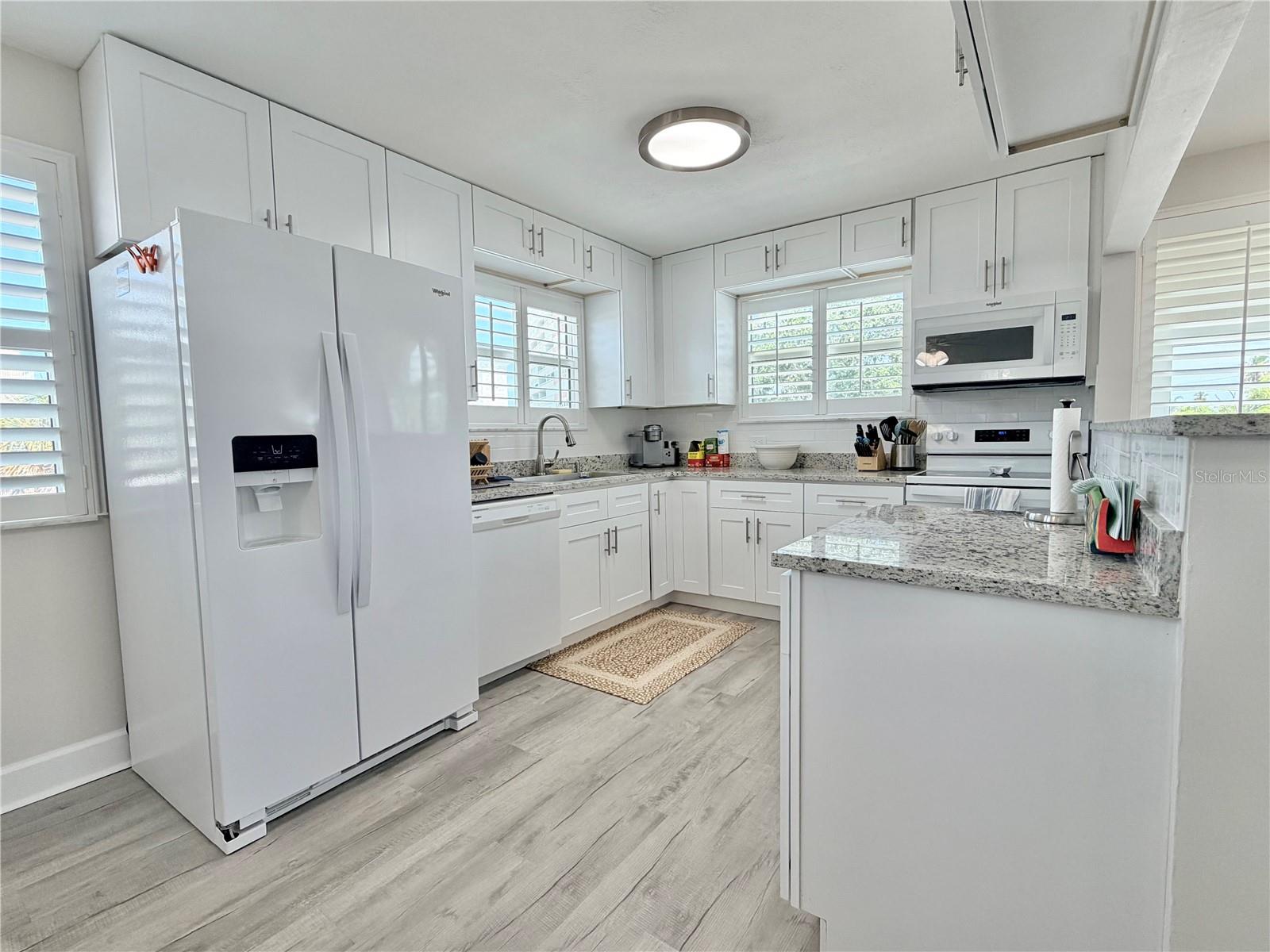 144 CORAL AVE — photo 14