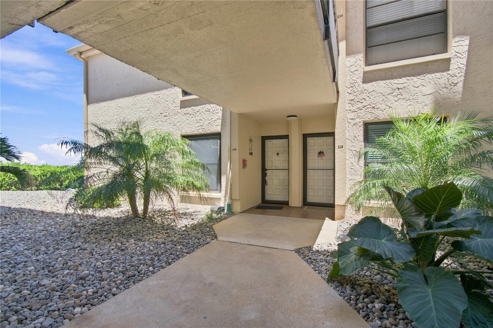 6177 SUN BLVD #109 — photo 2