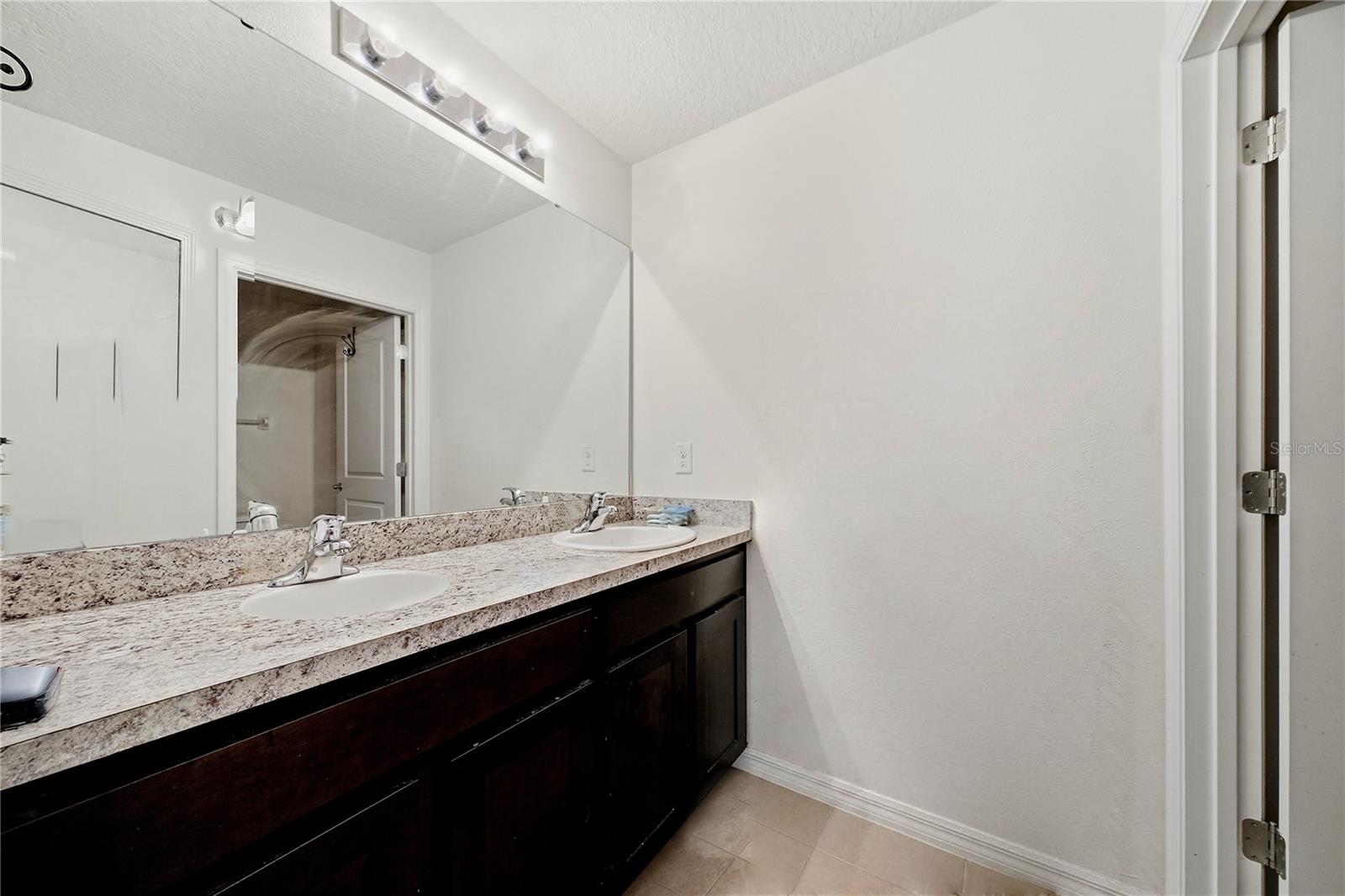 8128 HARWICH PORT LN — photo 28