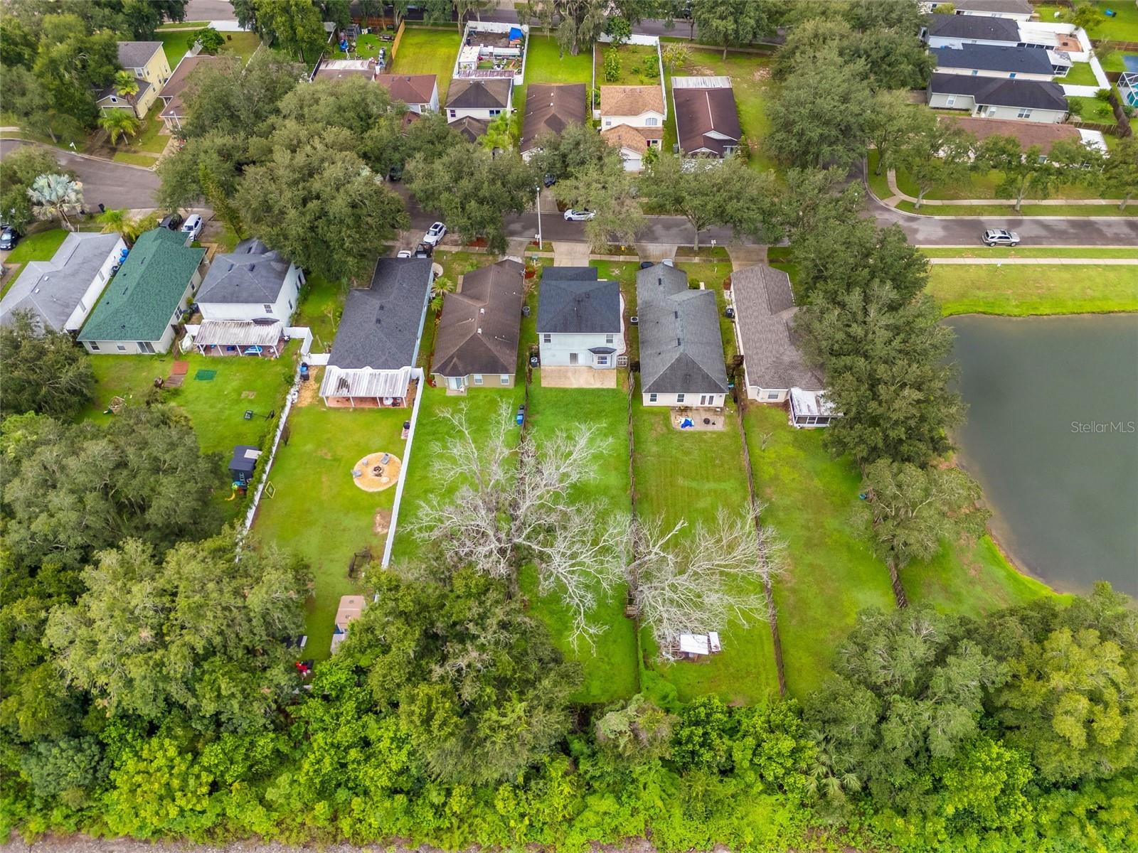 1610 MARSH WOOD DR — photo 38