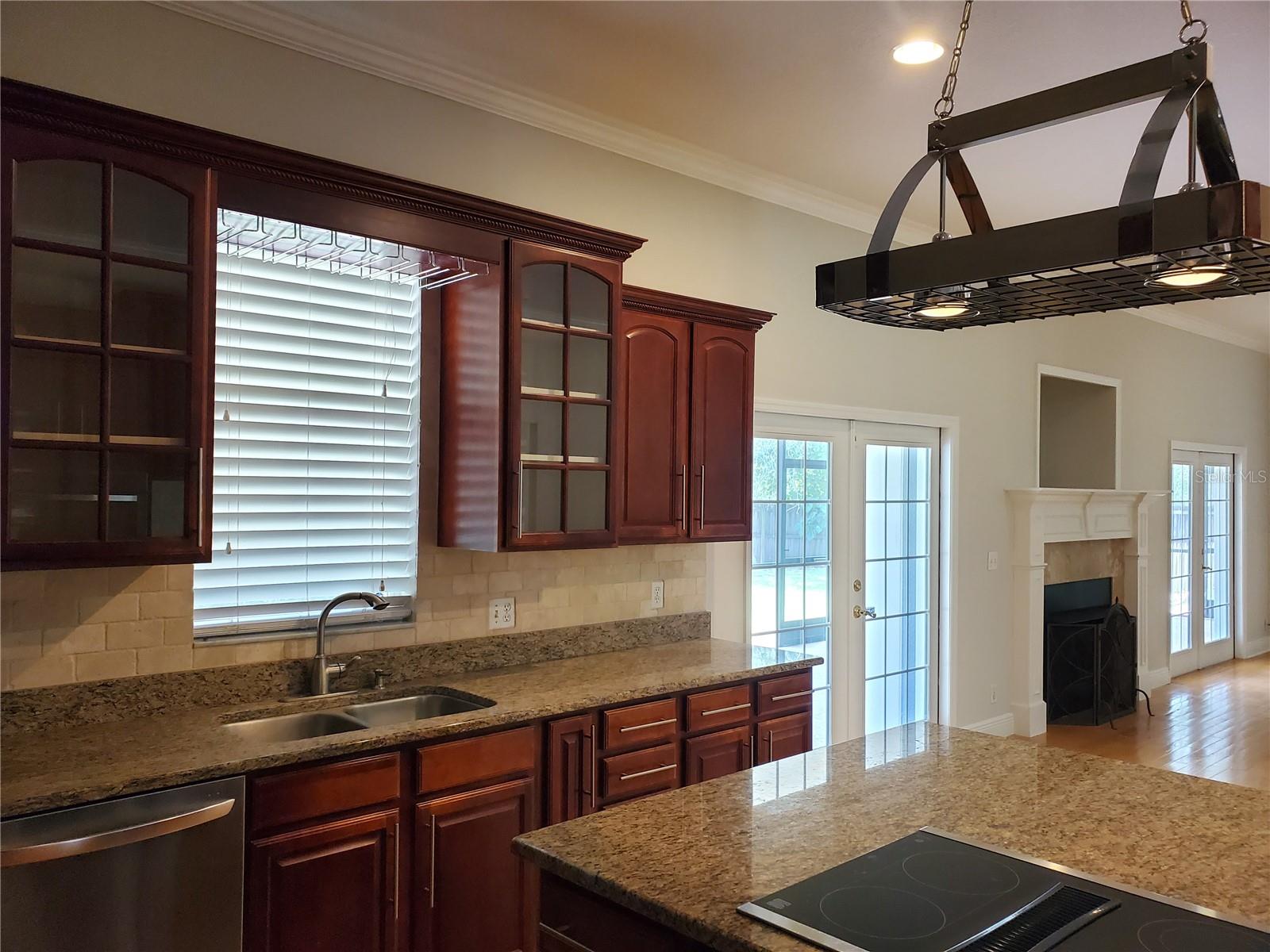 2121 FAIRFIELD AVE — photo 13