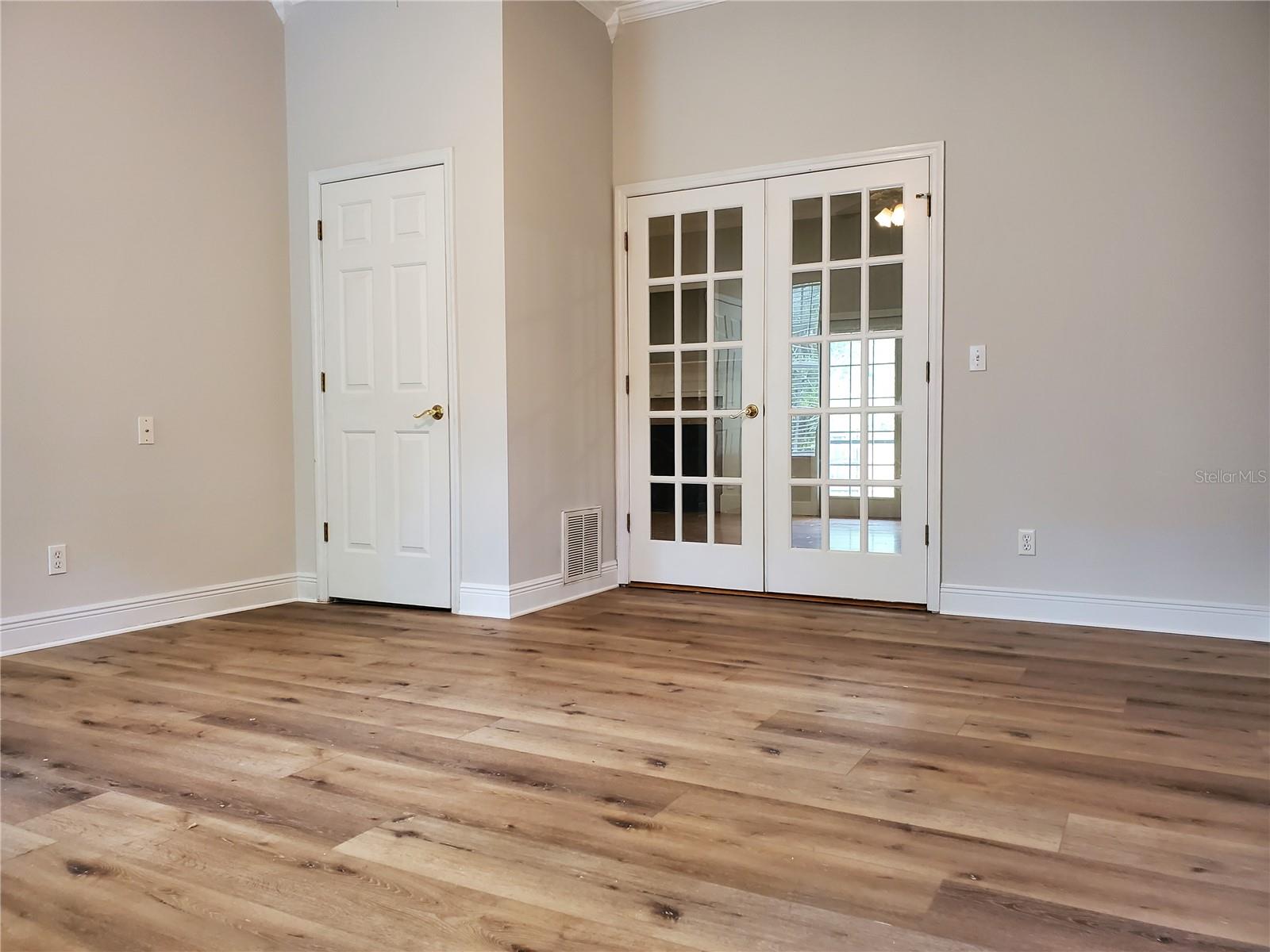 2121 FAIRFIELD AVE — photo 21