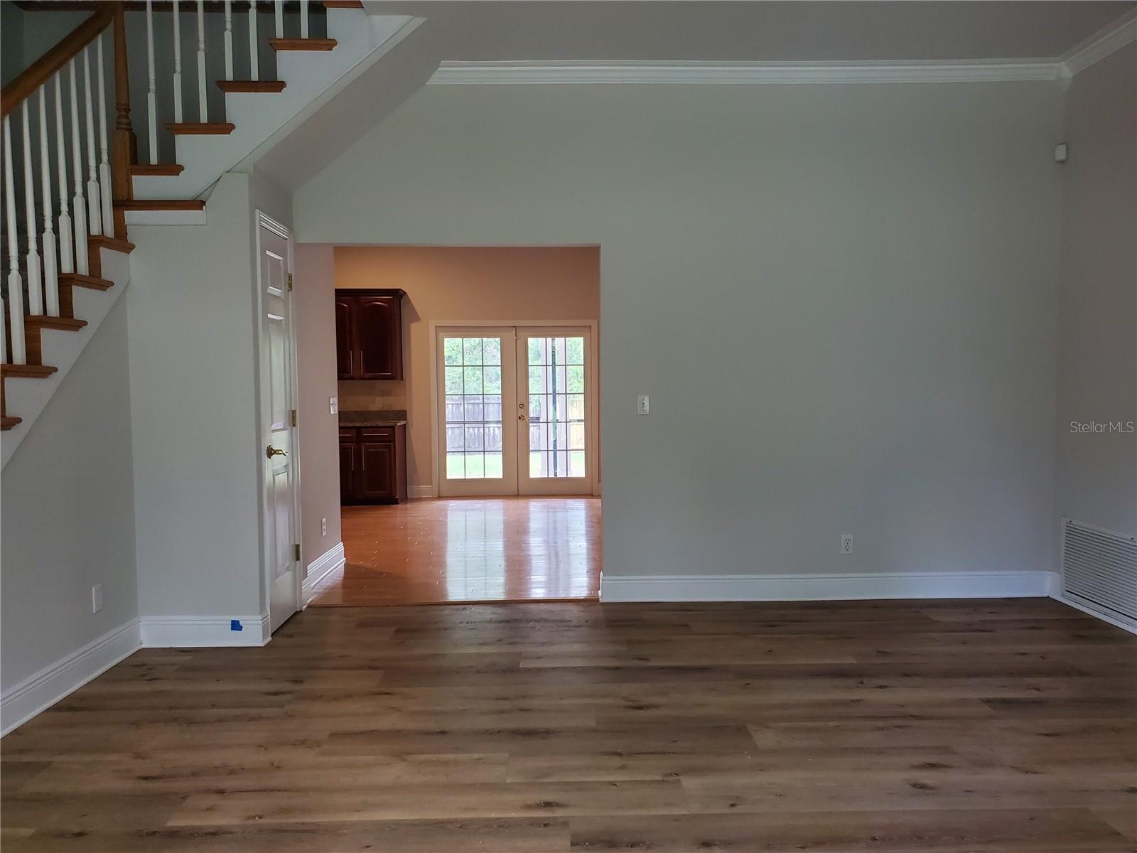 2121 FAIRFIELD AVE — photo 2
