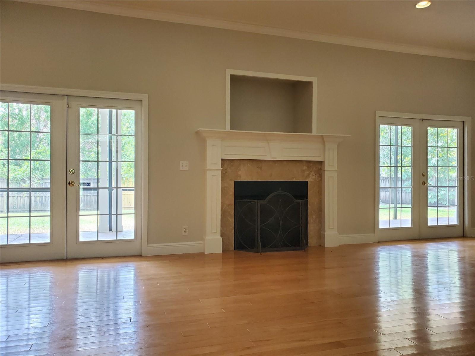 2121 FAIRFIELD AVE — photo 8