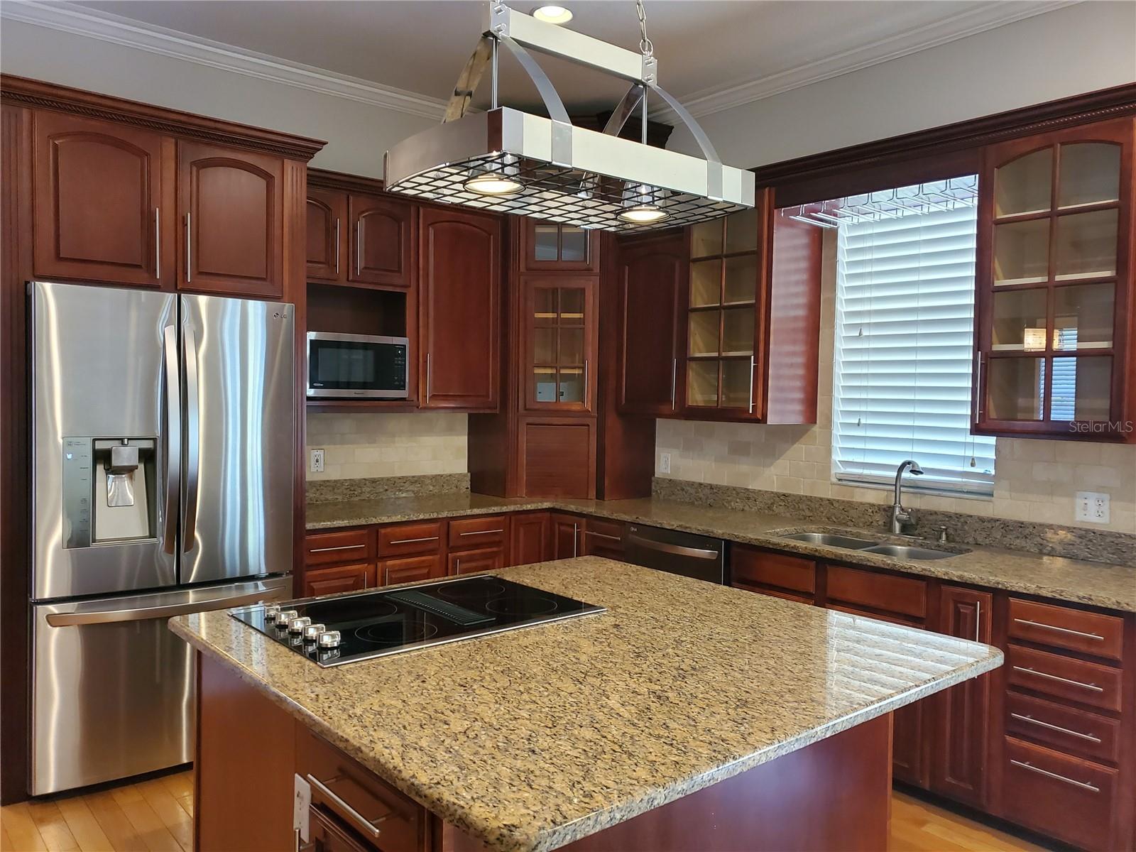 2121 FAIRFIELD AVE — photo 12