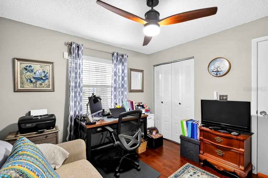 852 FRANKLIN CIR — photo 18